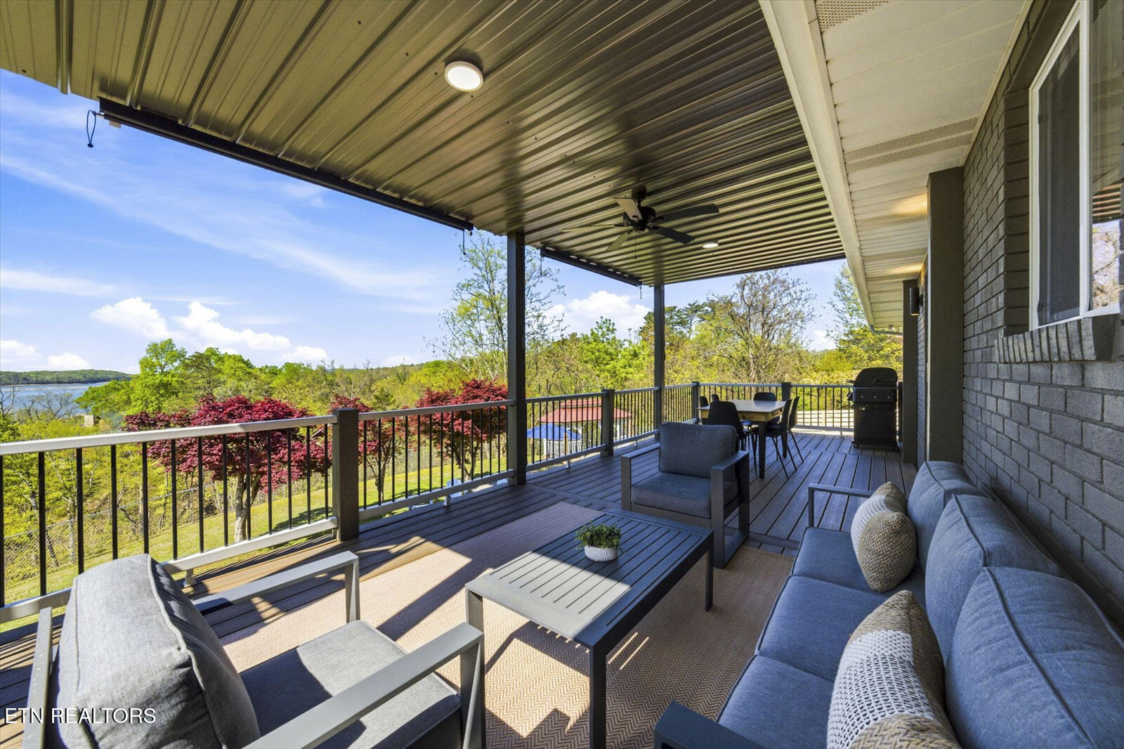 1845 Bouldercrest Drive Dandridge TN 37725