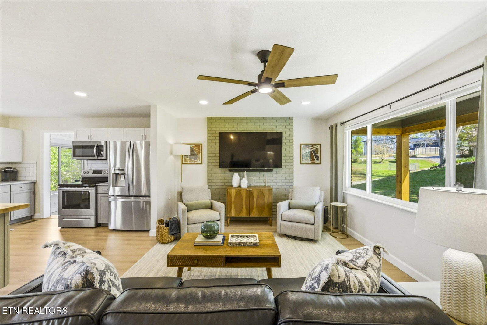 1845 Bouldercrest Drive Dandridge TN 37725