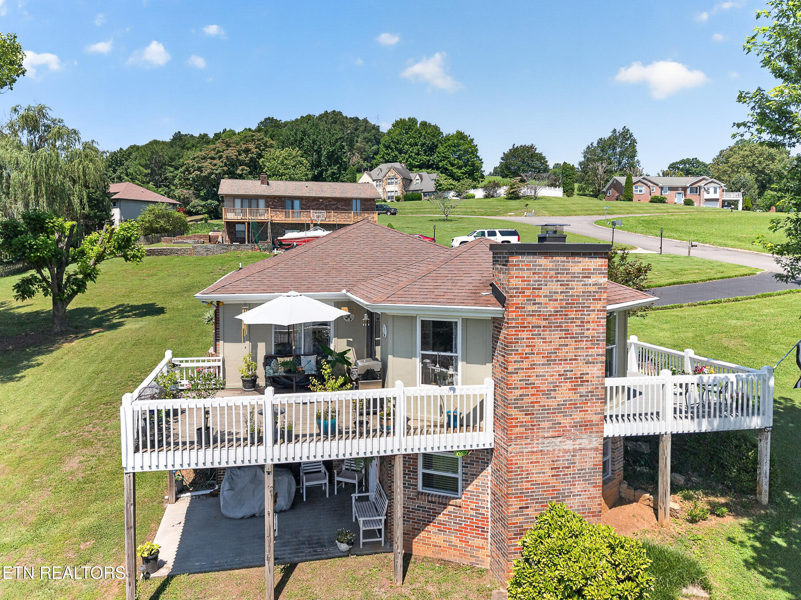 1031 Montcrest Drive Lenoir City TN 37771