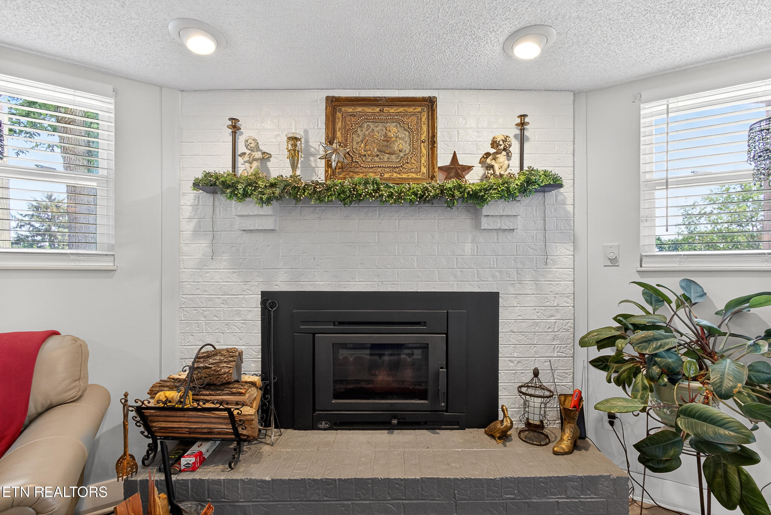 1031 Montcrest Drive Lenoir City TN 37771