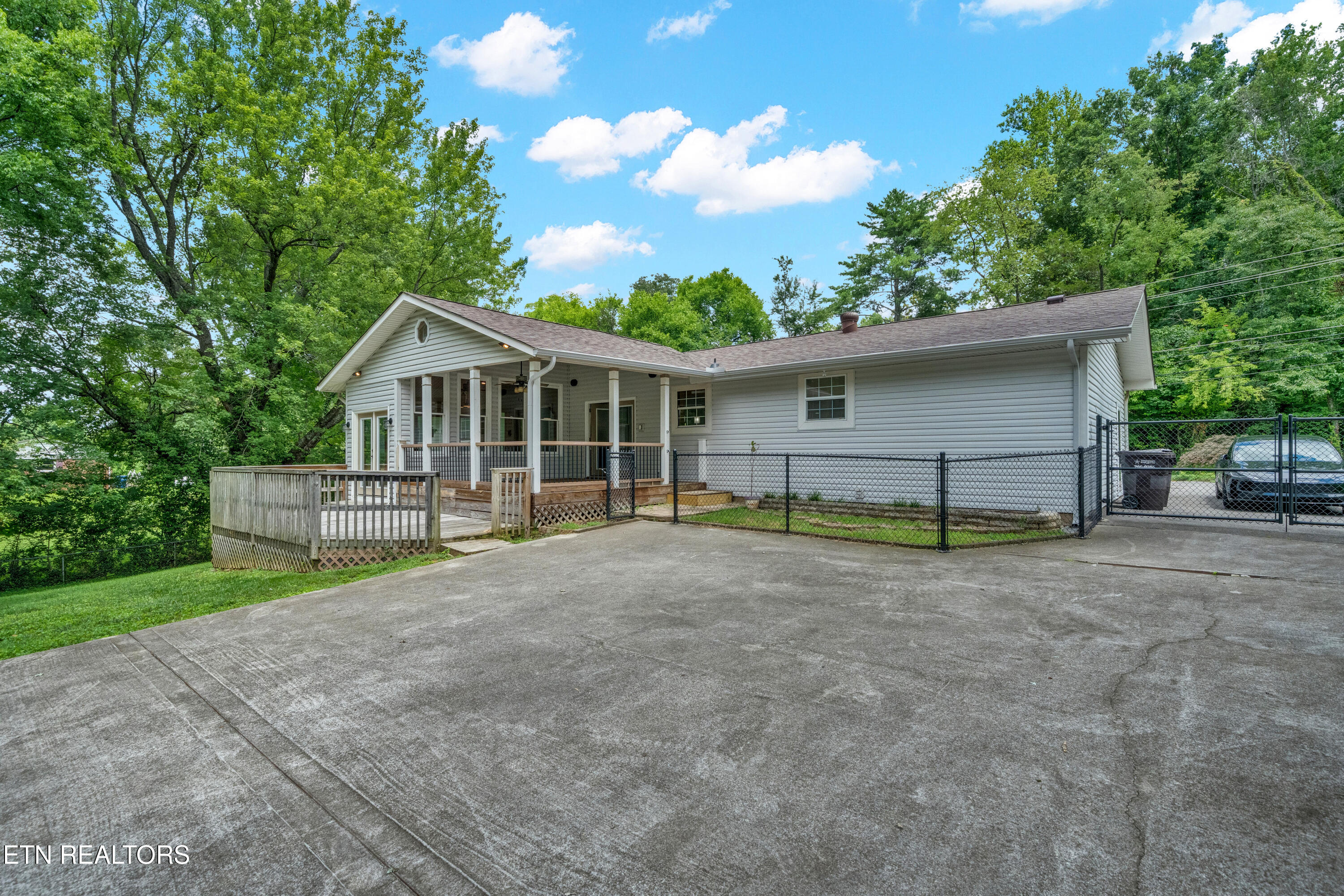 217 Wakefield Road Knoxville TN 37922
