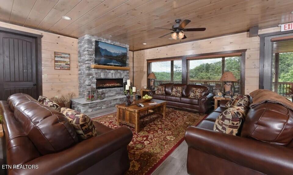 1481 Sleepy Valley Lane Sevierville TN 37876