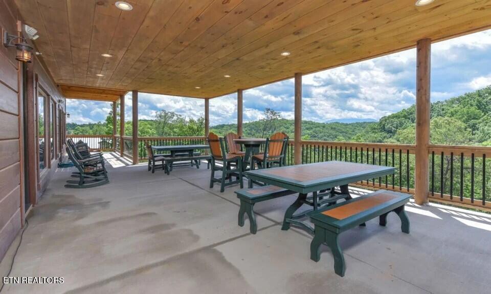 1481 Sleepy Valley Lane Sevierville TN 37876