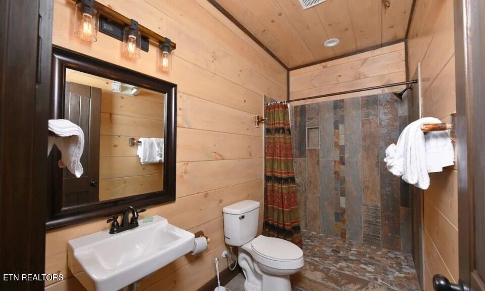 1481 Sleepy Valley Lane Sevierville TN 37876