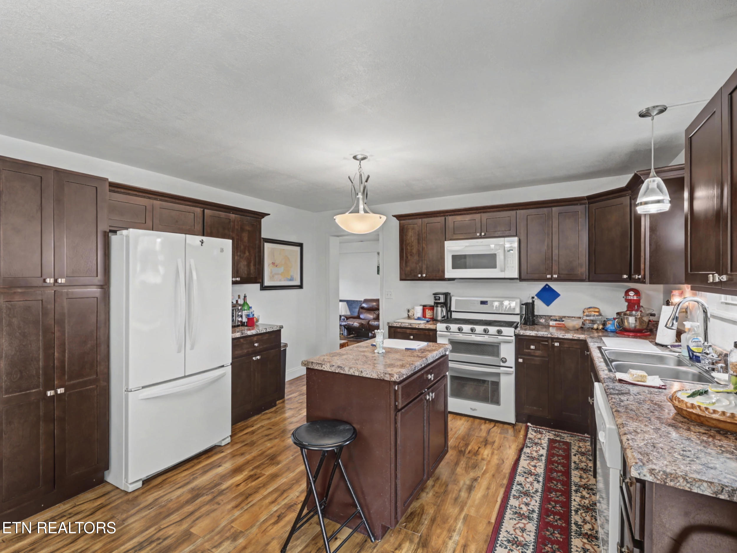 232 Farris Circle Lafollette TN 37766