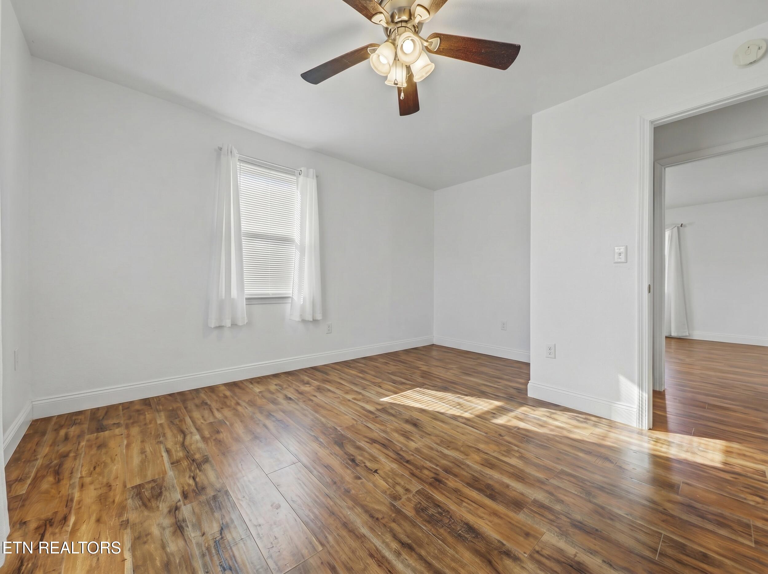 232 Farris Circle Lafollette TN 37766