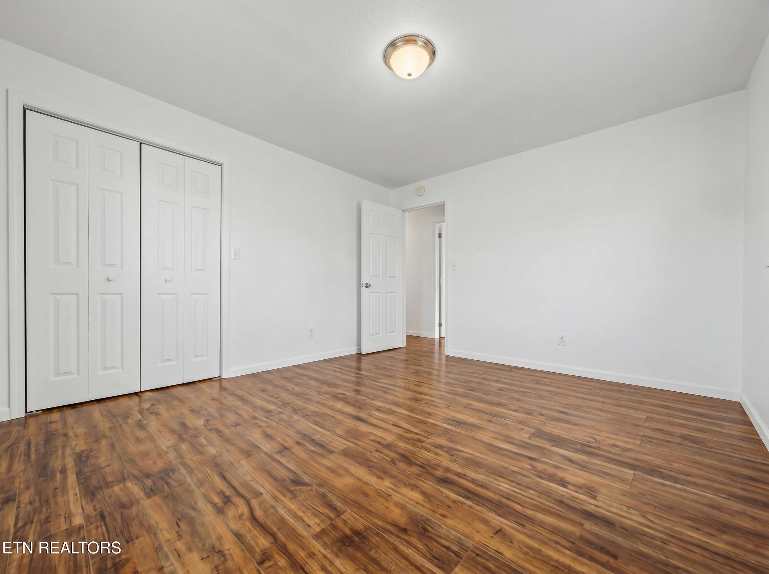 232 Farris Circle Lafollette TN 37766