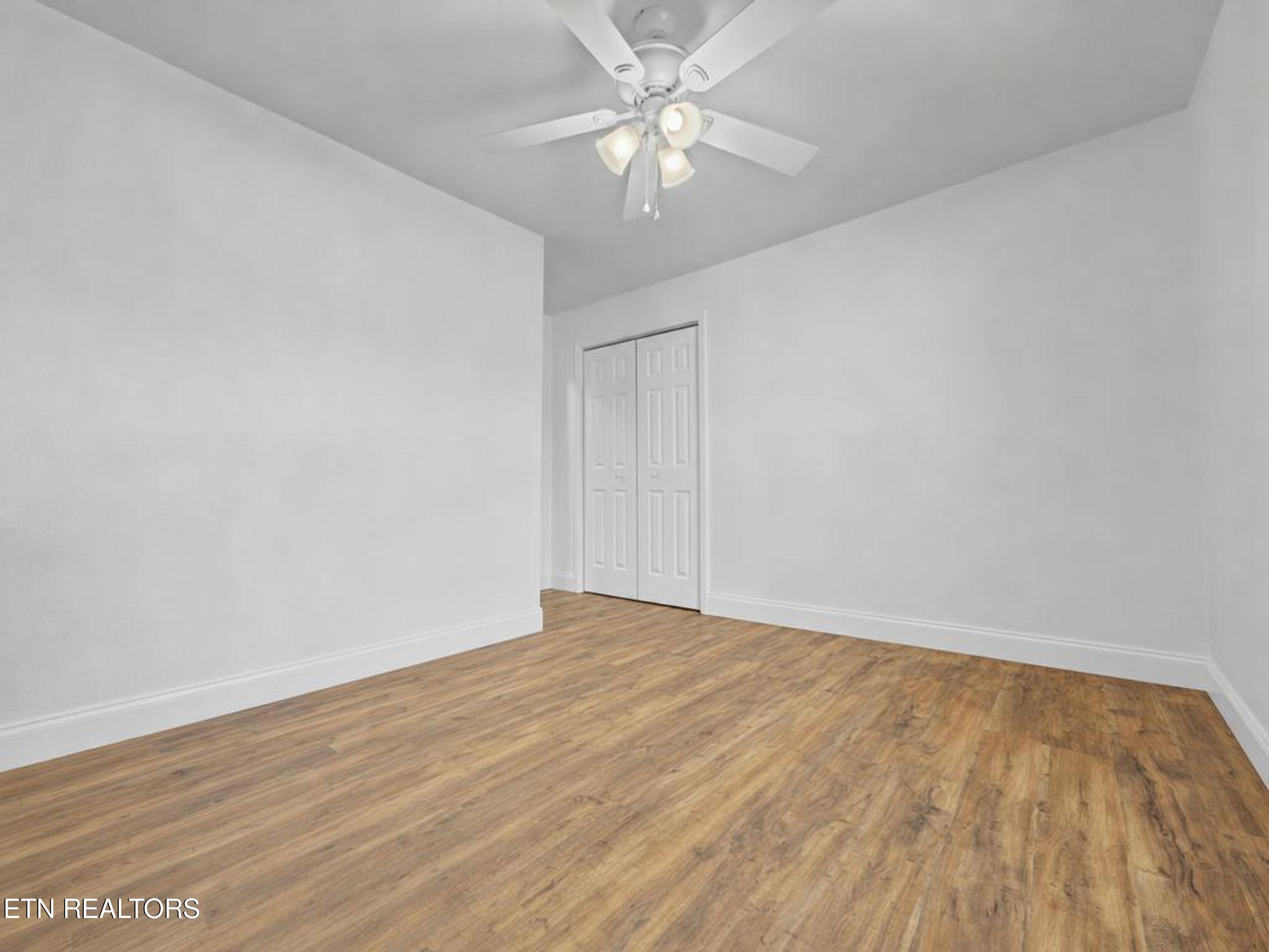 232 Farris Circle Lafollette TN 37766