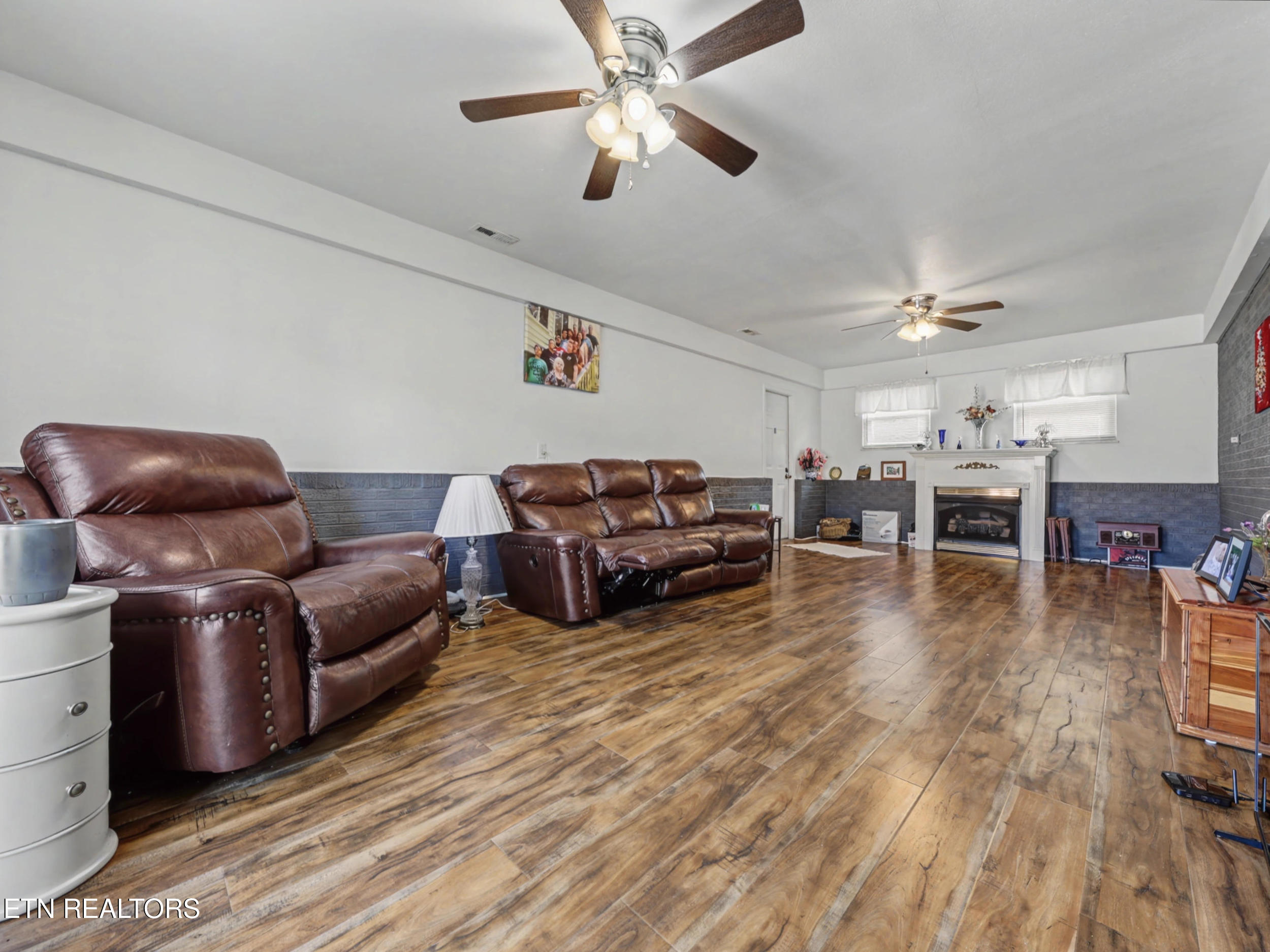 232 Farris Circle Lafollette TN 37766