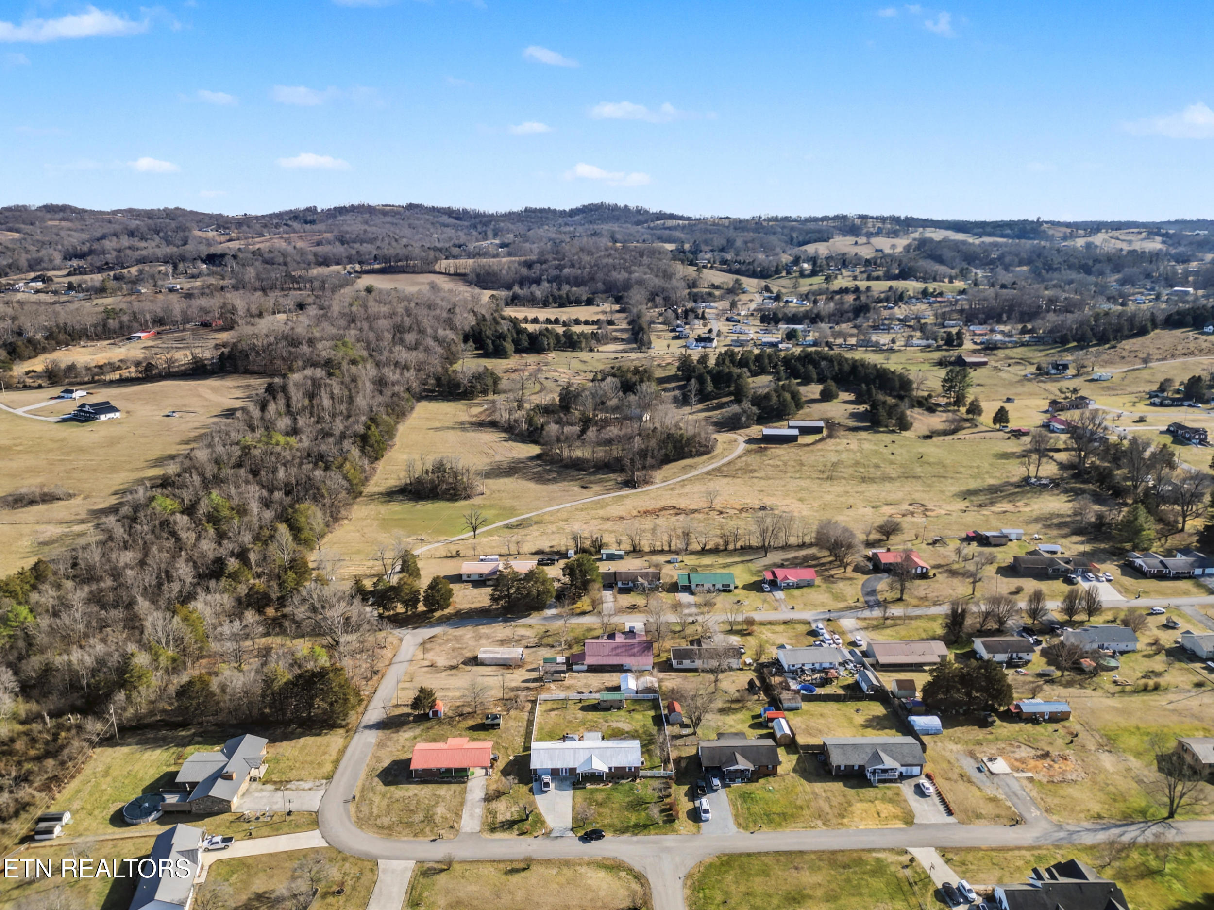 232 Farris Circle Lafollette TN 37766