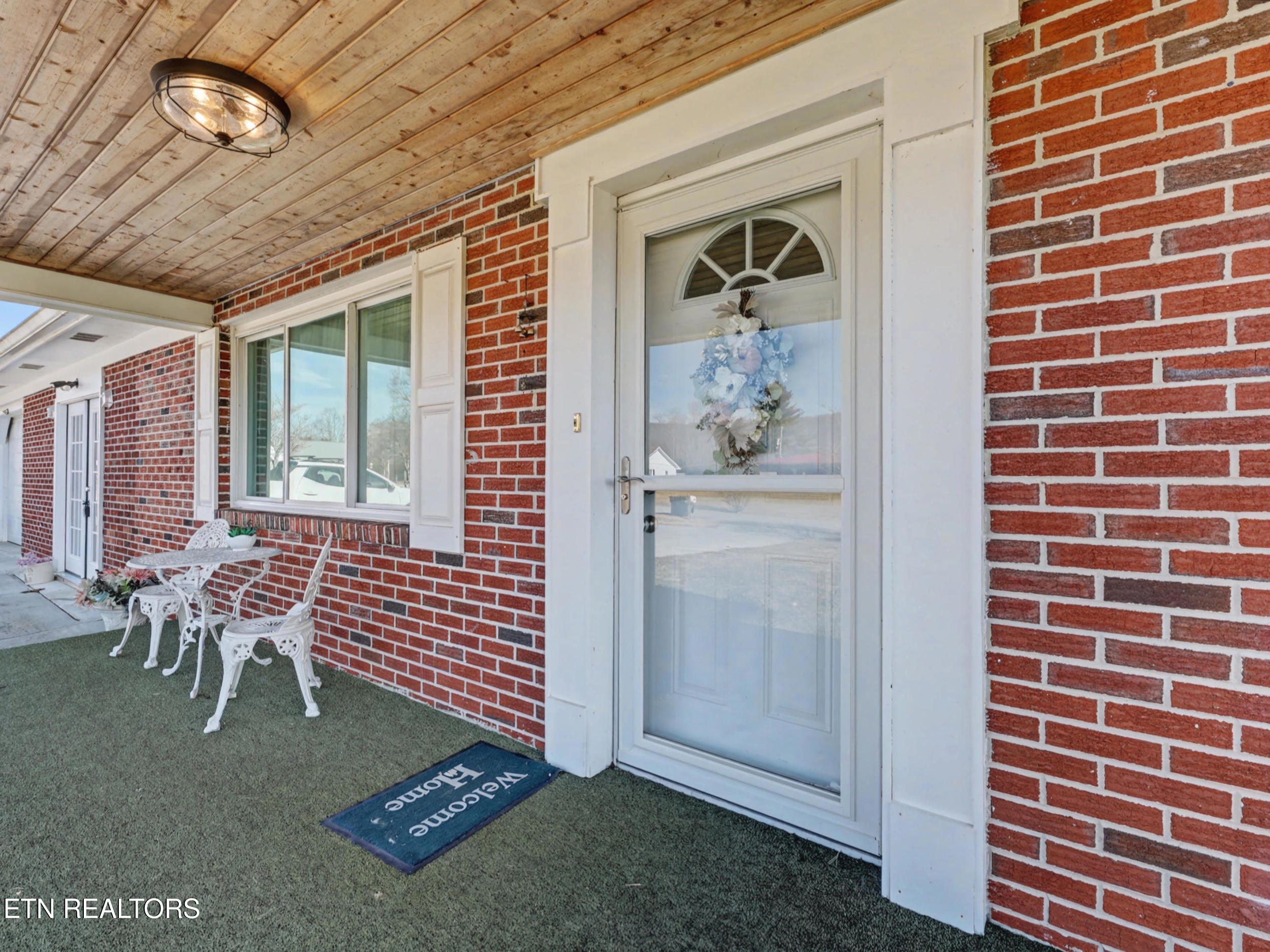 232 Farris Circle Lafollette TN 37766