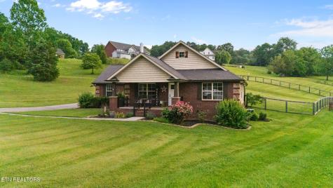 8012 Campbells Point Road Corryton TN 37721