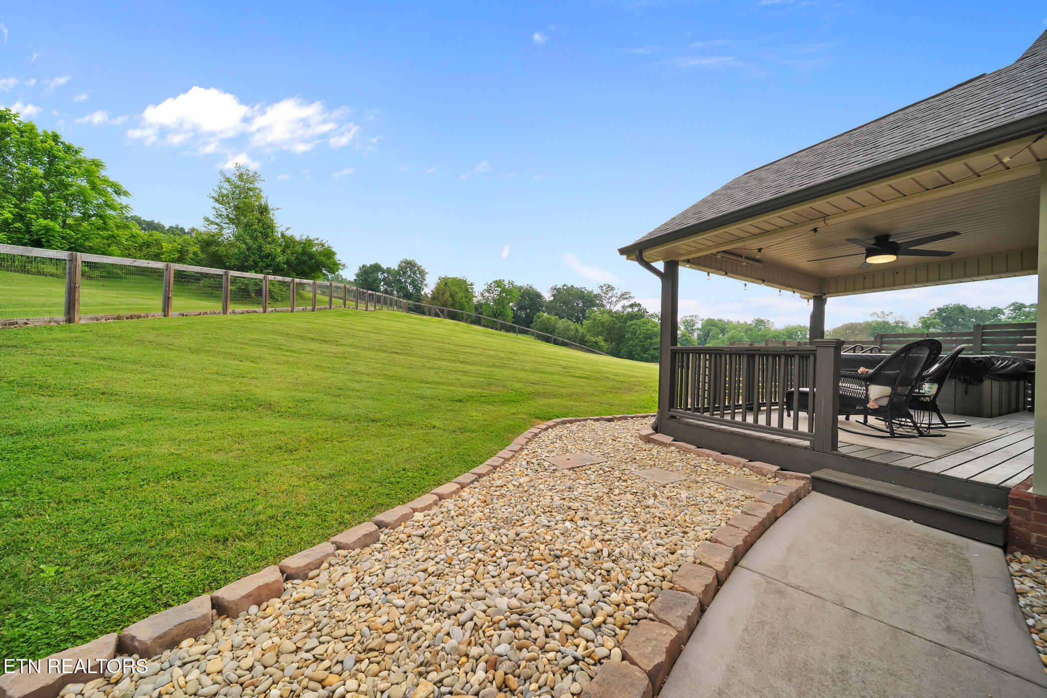 8012 Campbells Point Road Corryton TN 37721