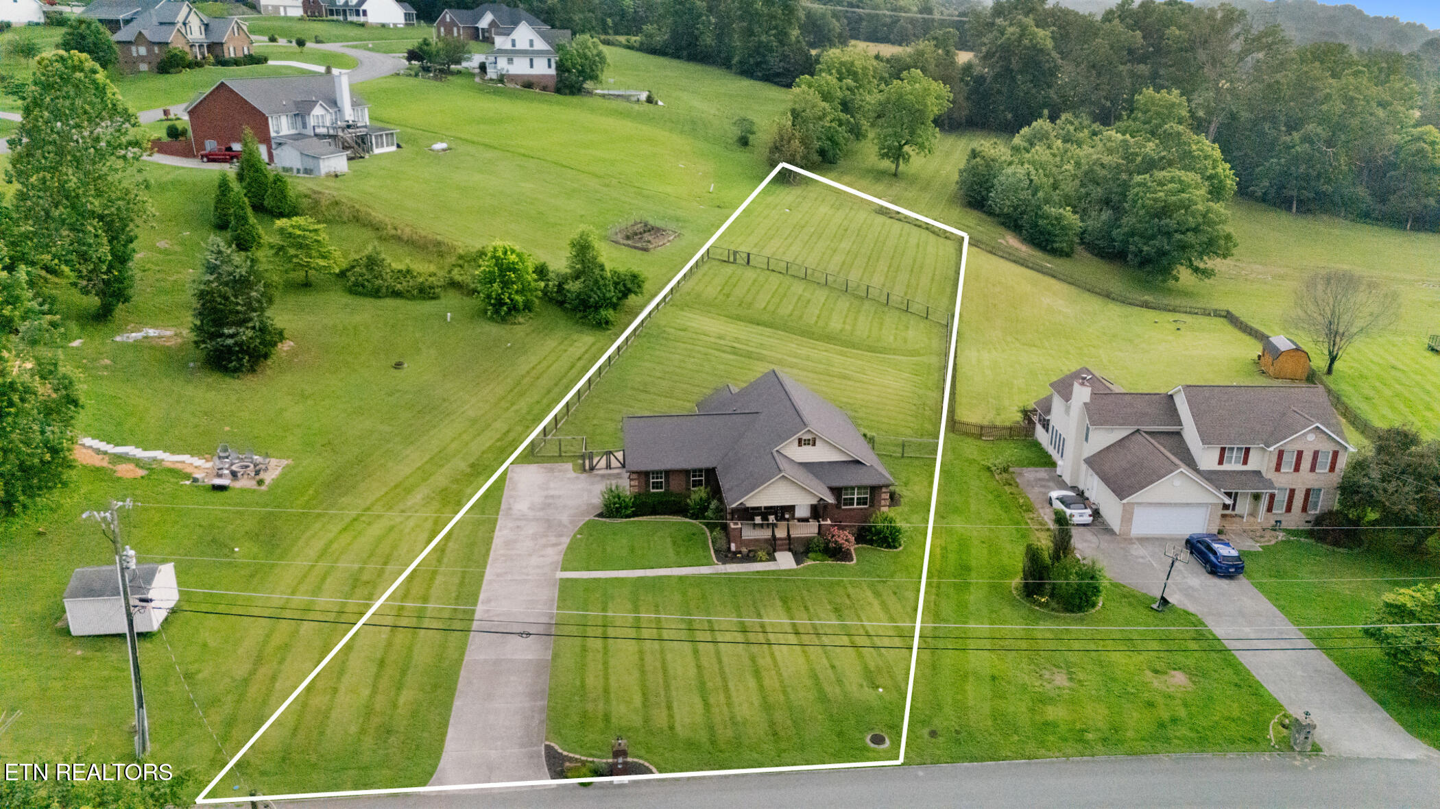 8012 Campbells Point Road Corryton TN 37721