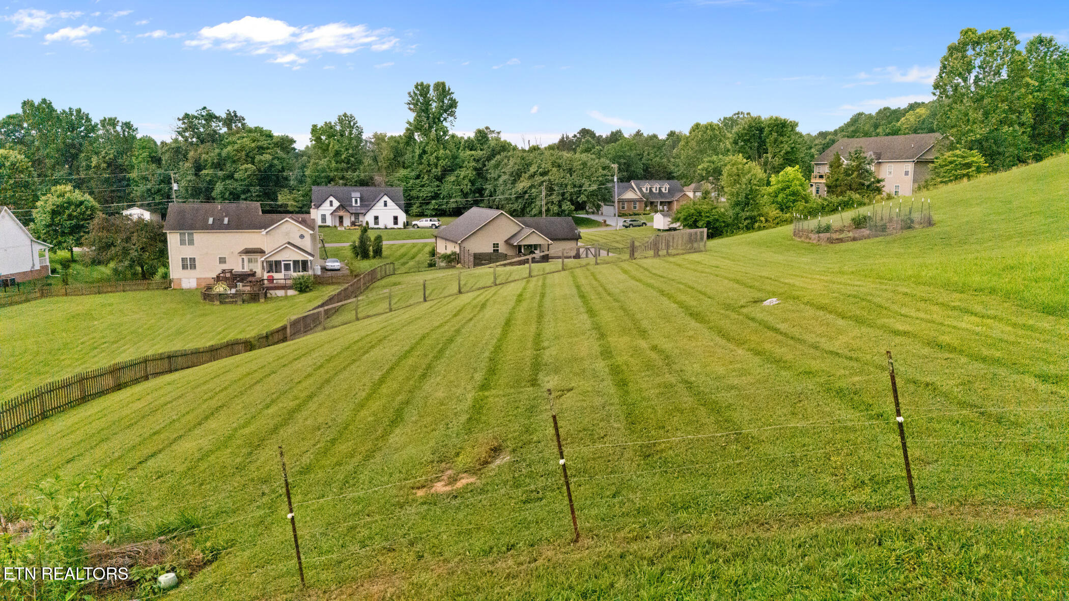 8012 Campbells Point Road Corryton TN 37721