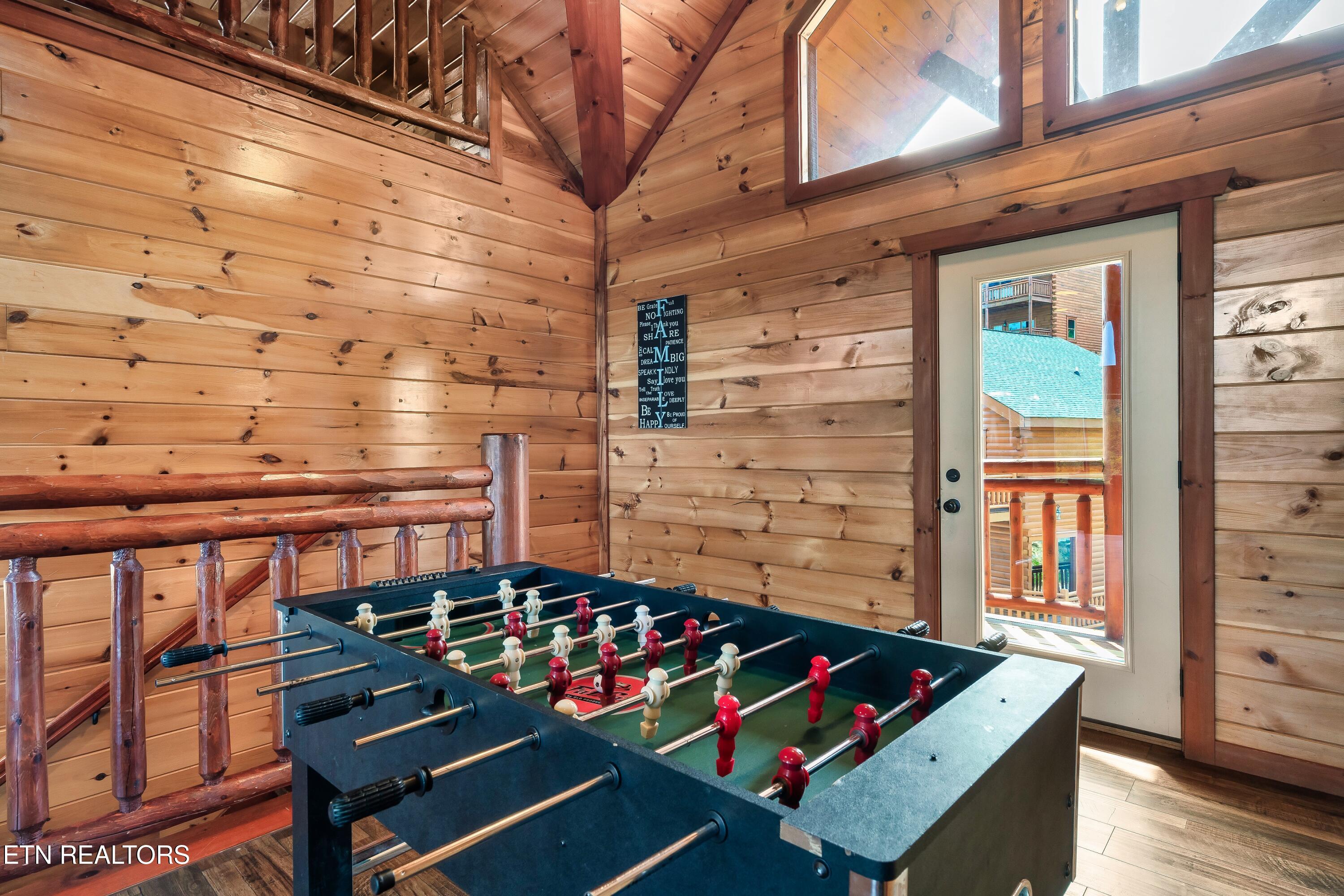 1242 Bird Nest Way Sevierville TN 37862