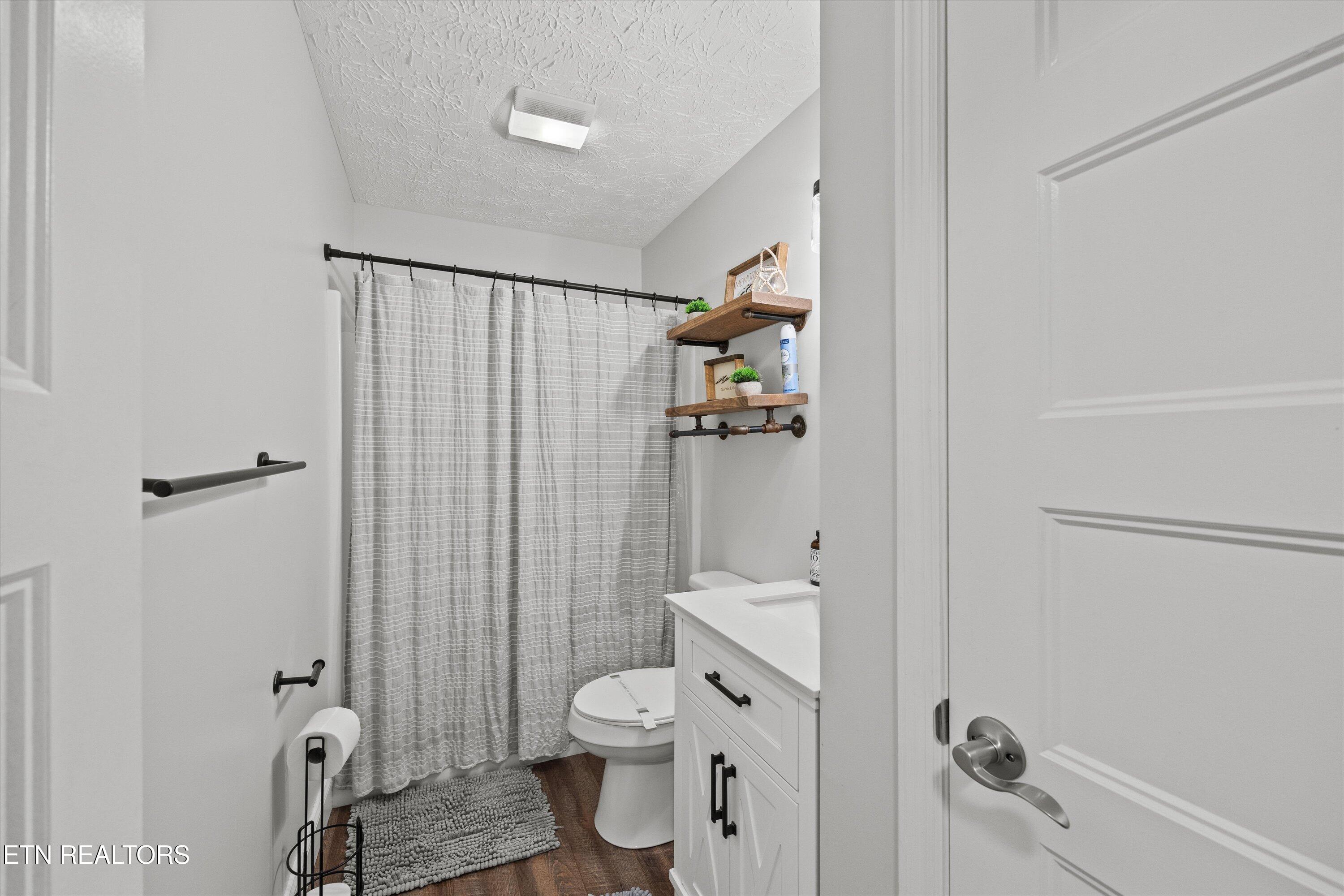1305 Cove Pointe Road Lafollette TN 37766