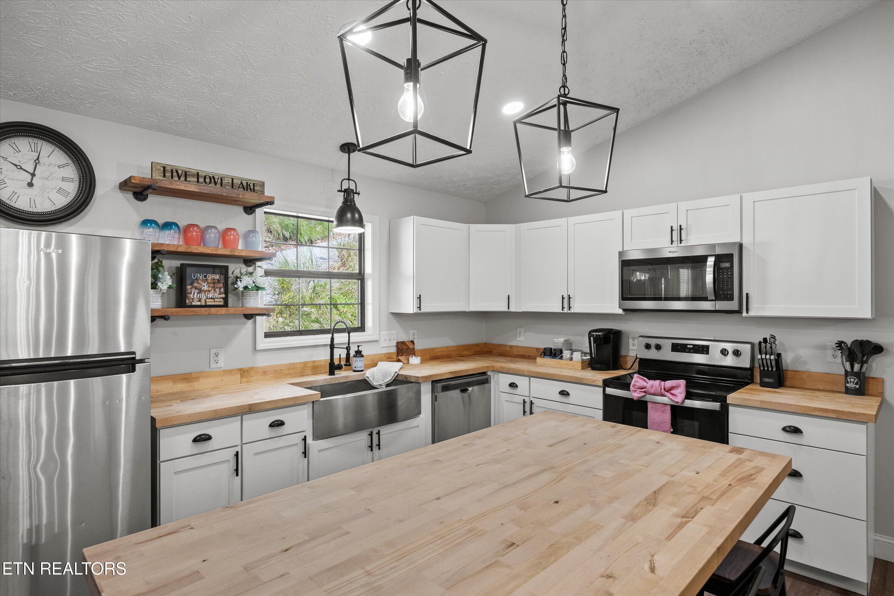 1305 Cove Pointe Road Lafollette TN 37766