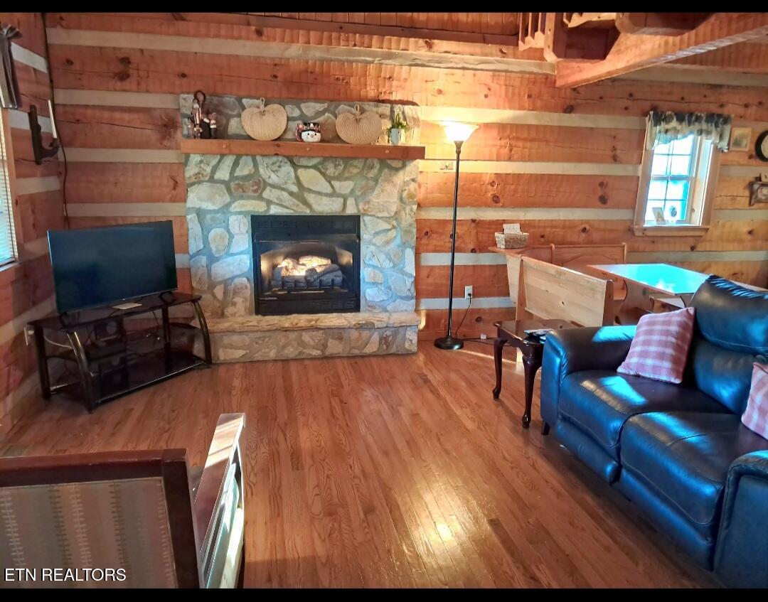 2741-2743 Cosby Highway Cosby TN 37722