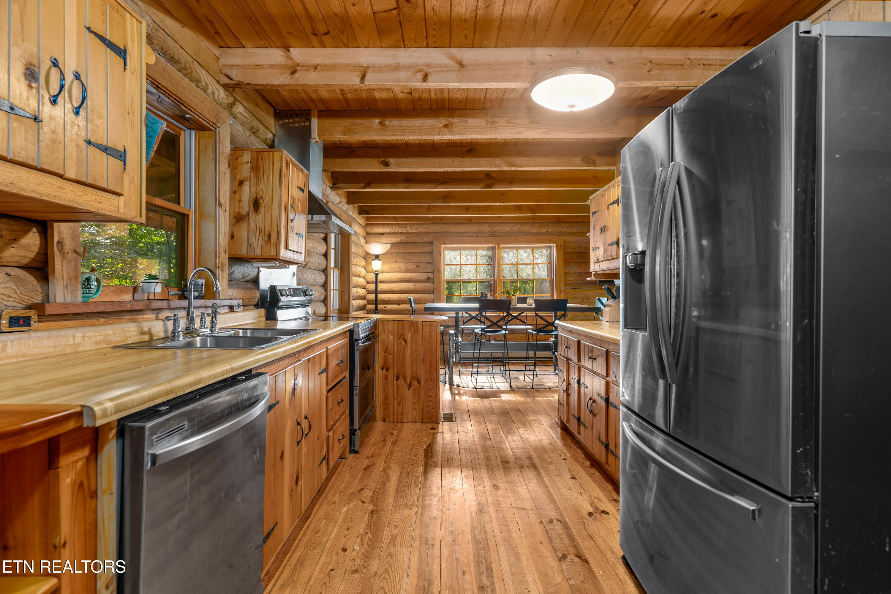 9809 Fairview Road Lenoir City TN 37772