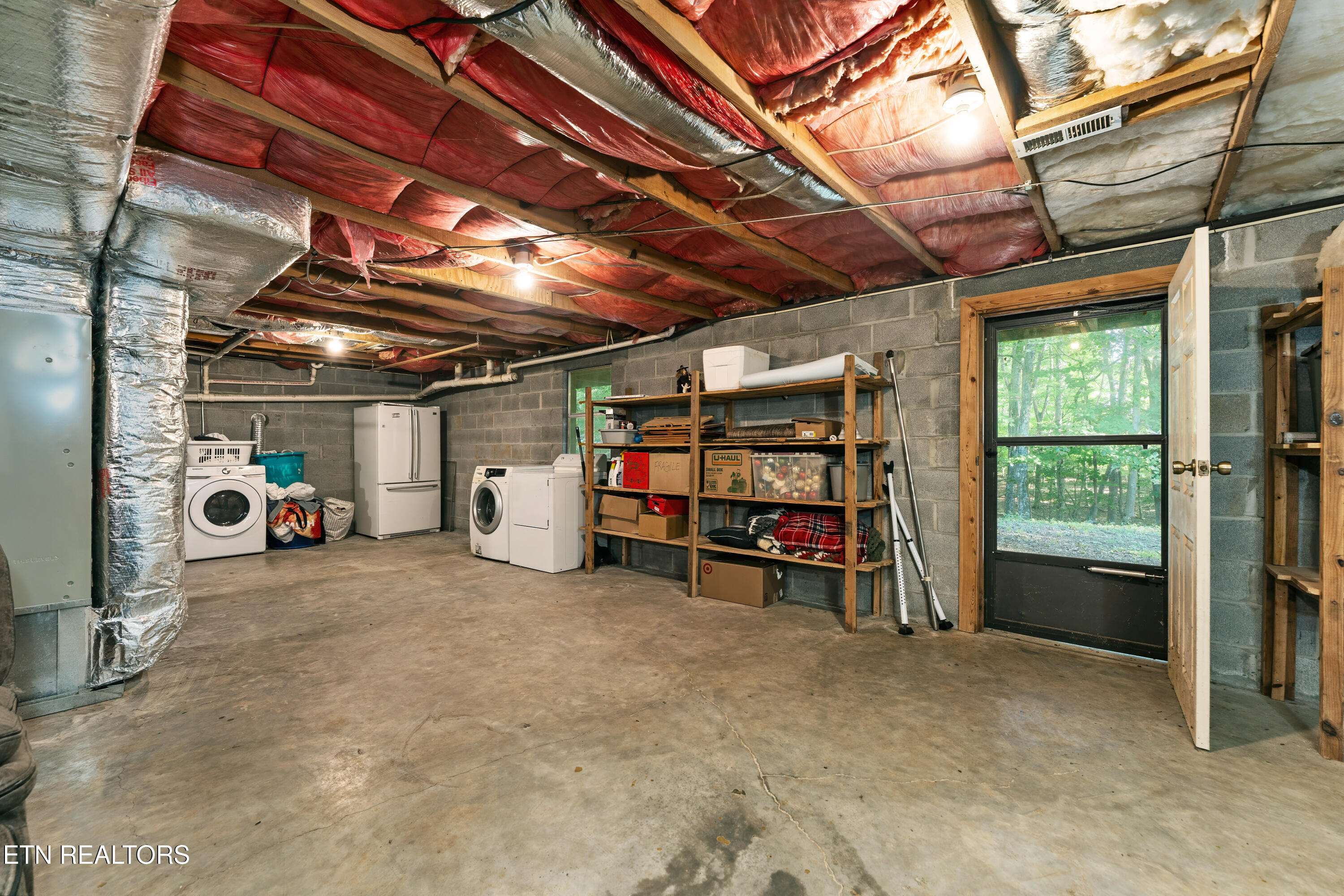 9809 Fairview Road Lenoir City TN 37772