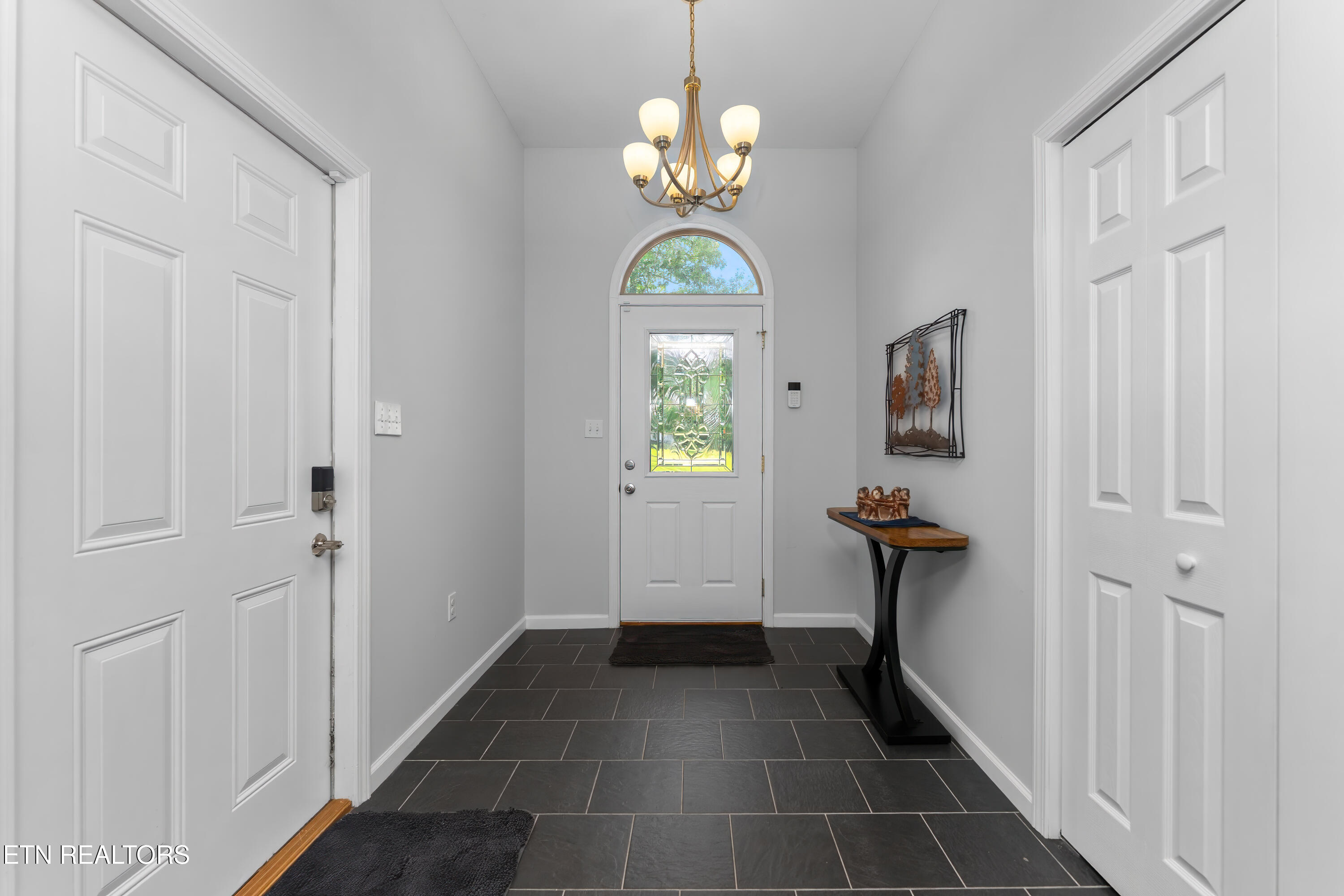 190 Logan Lane Oneida TN 37841