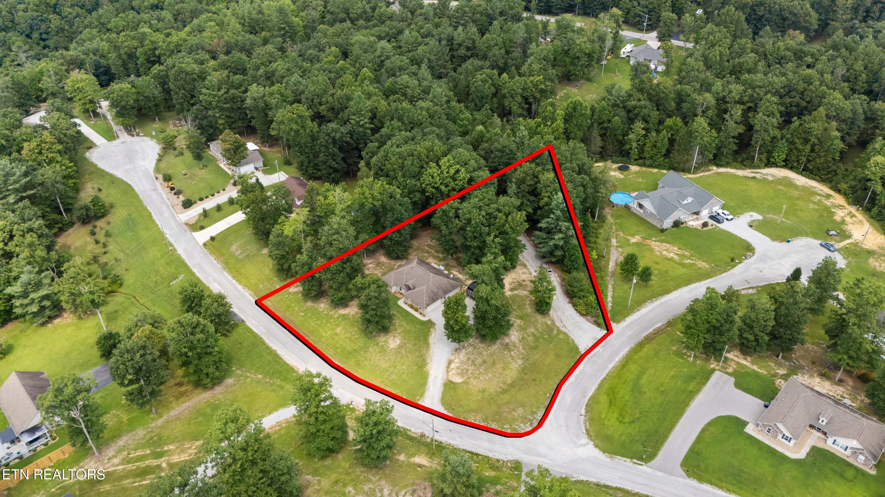 190 Logan Lane Oneida TN 37841