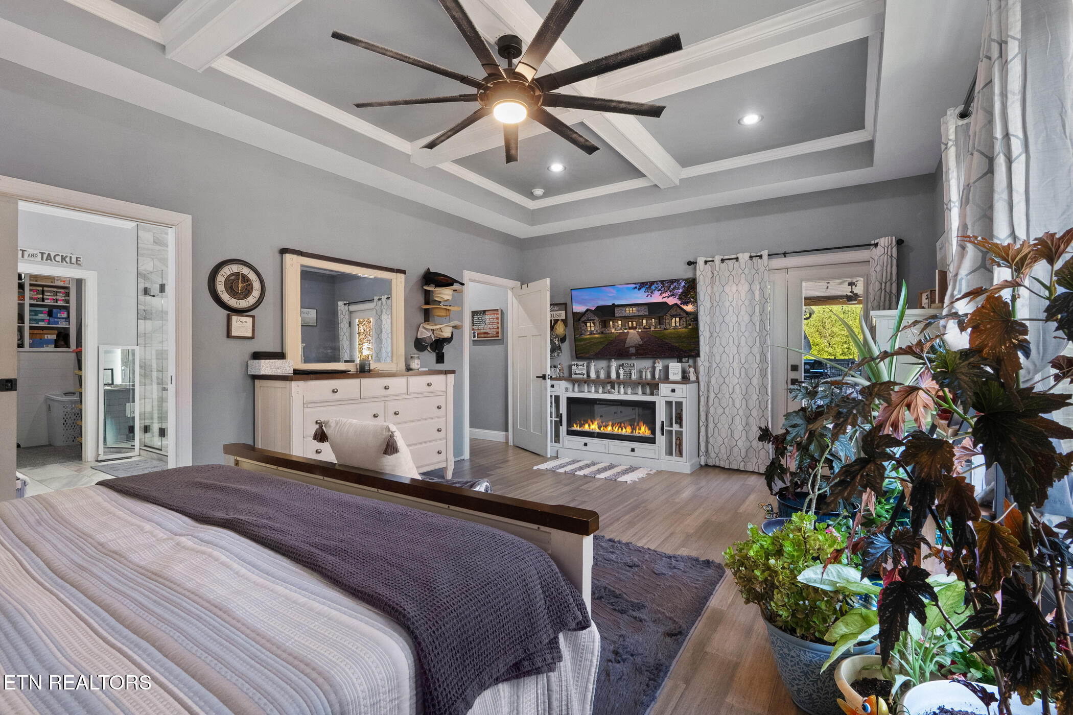 975 Lake Smoky Road Sevierville TN 37876