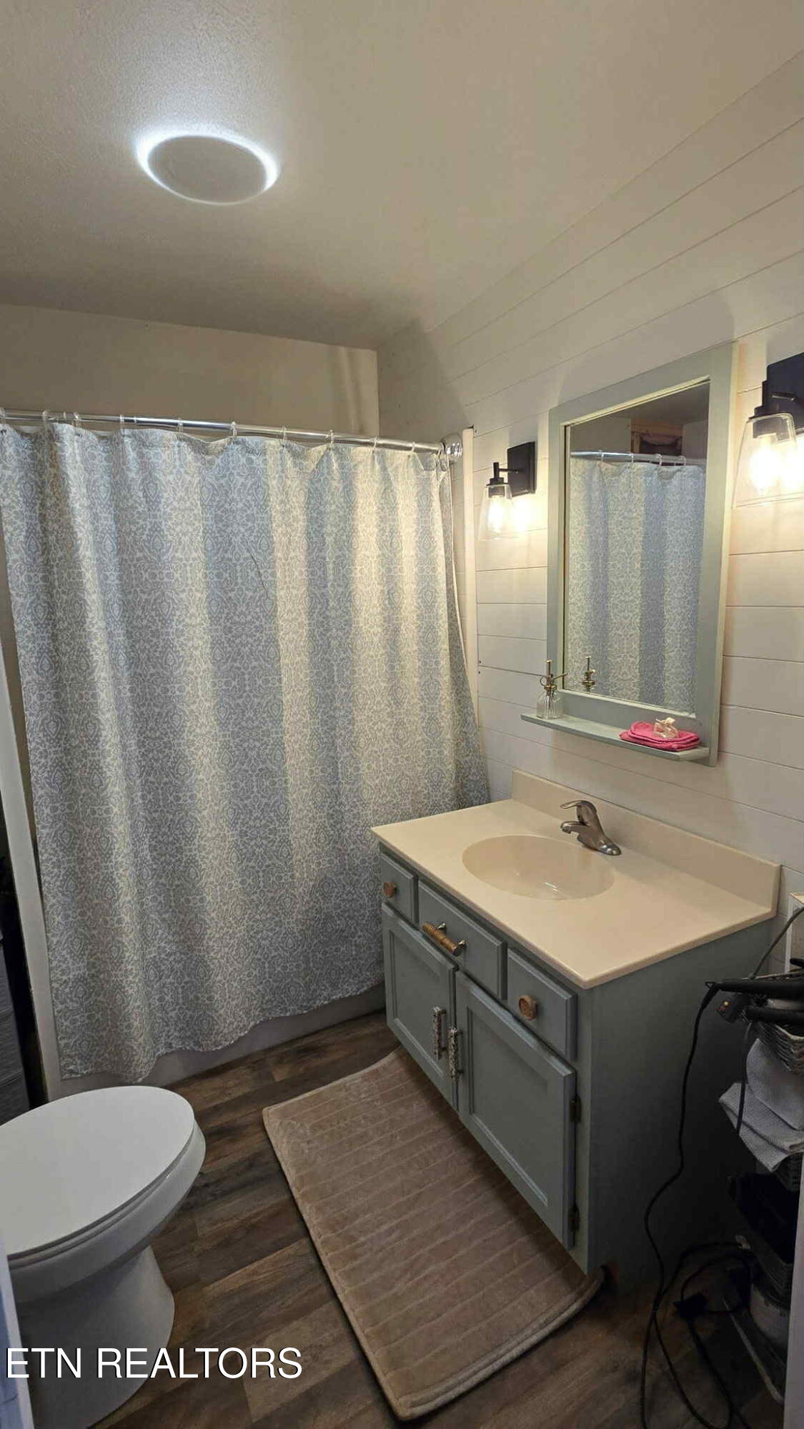 975 Lake Smoky Road Sevierville TN 37876