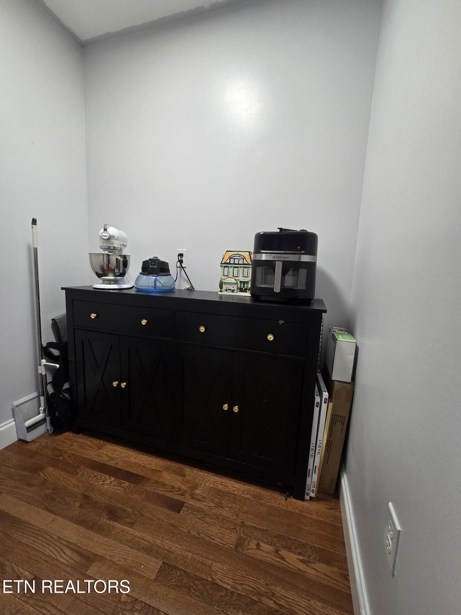 1050 Jane Phillips Road Oneida TN 37841