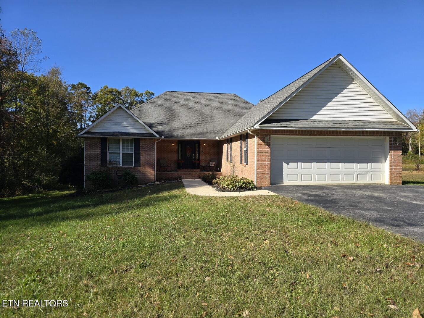 1050 Jane Phillips Road Oneida TN 37841