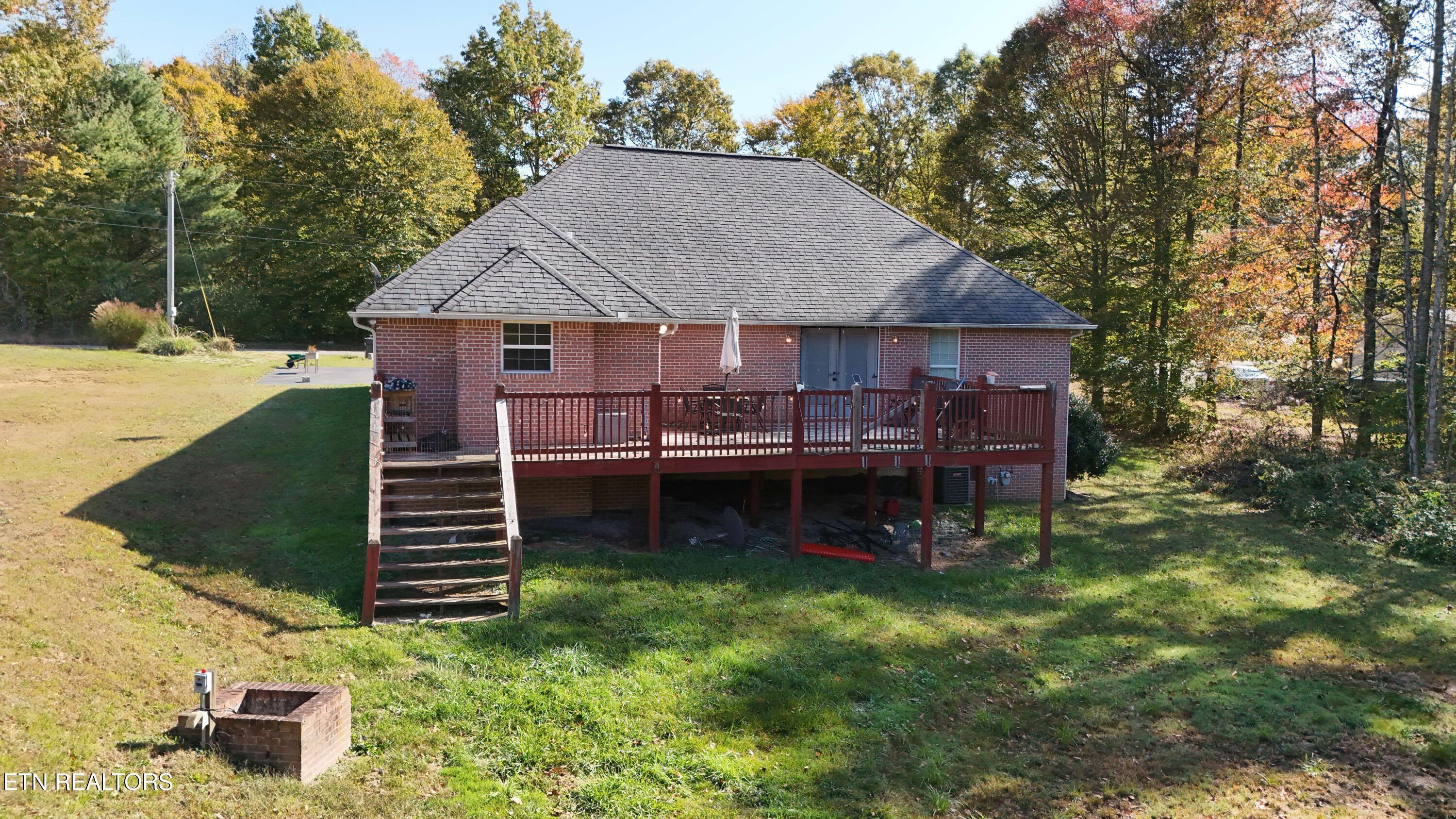 1050 Jane Phillips Road Oneida TN 37841