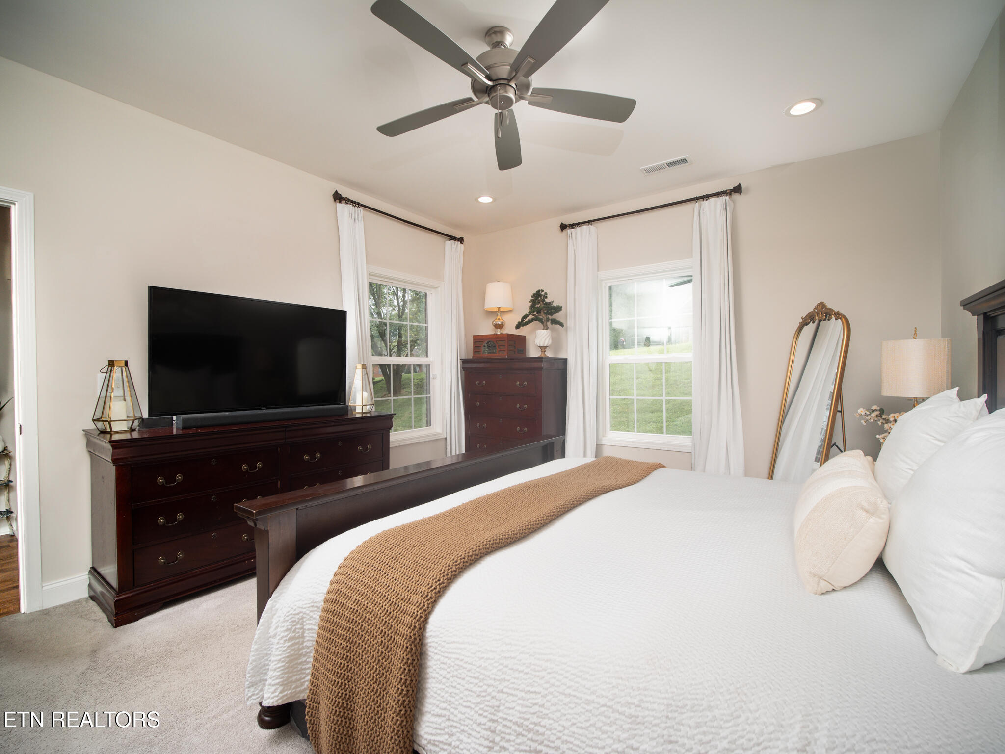 496 Jacksonian Way Lenoir City TN 37772