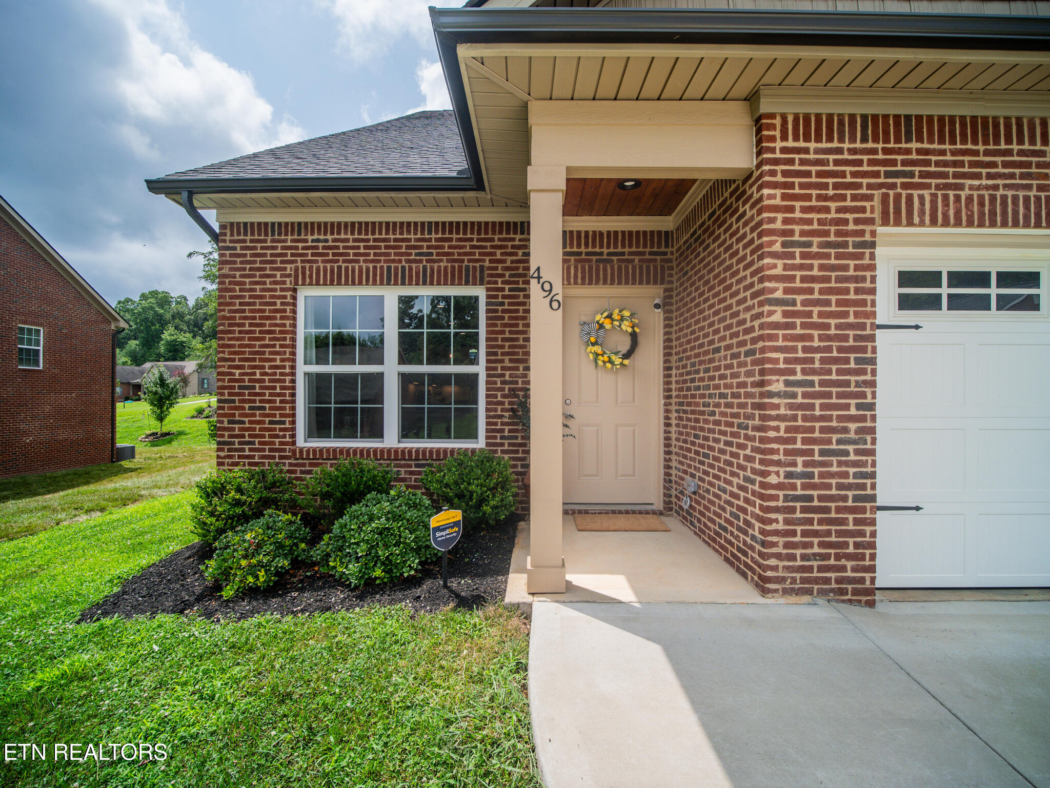 496 Jacksonian Way Lenoir City TN 37772