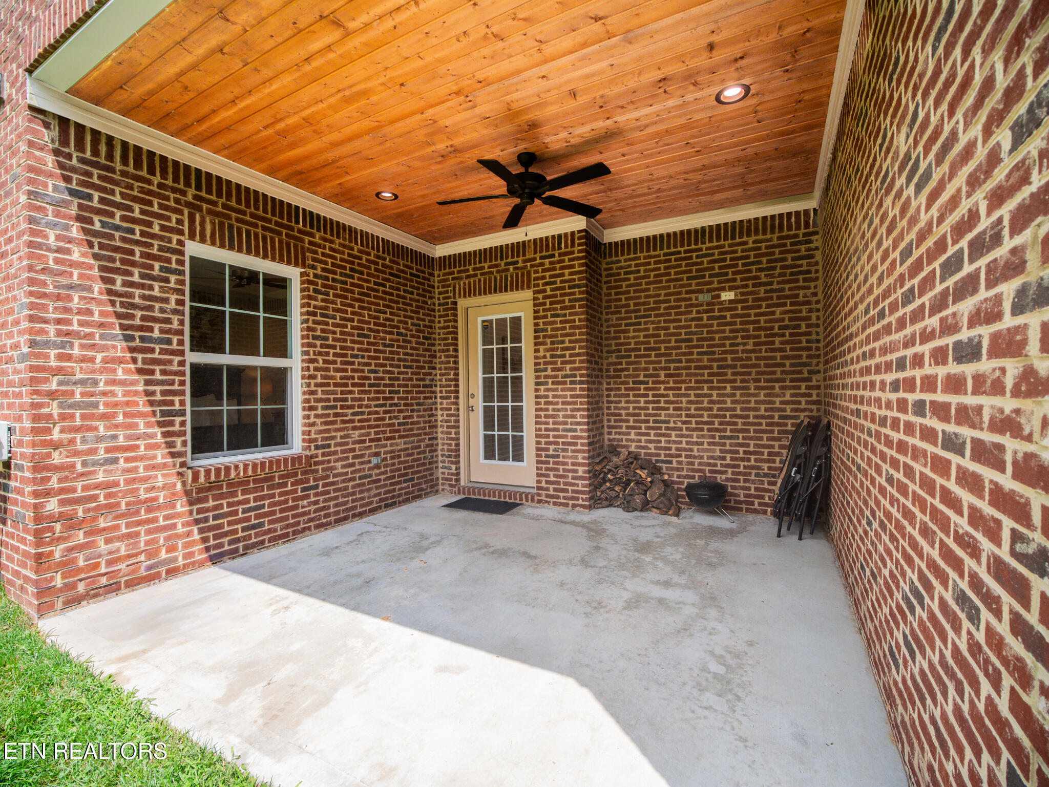496 Jacksonian Way Lenoir City TN 37772