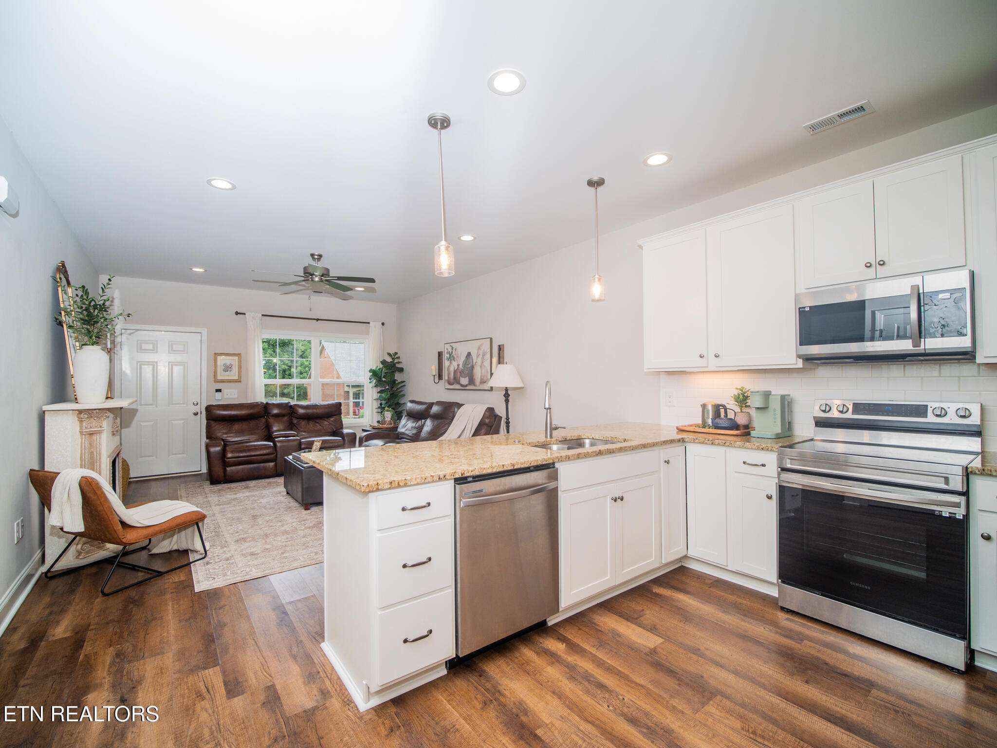 496 Jacksonian Way Lenoir City TN 37772
