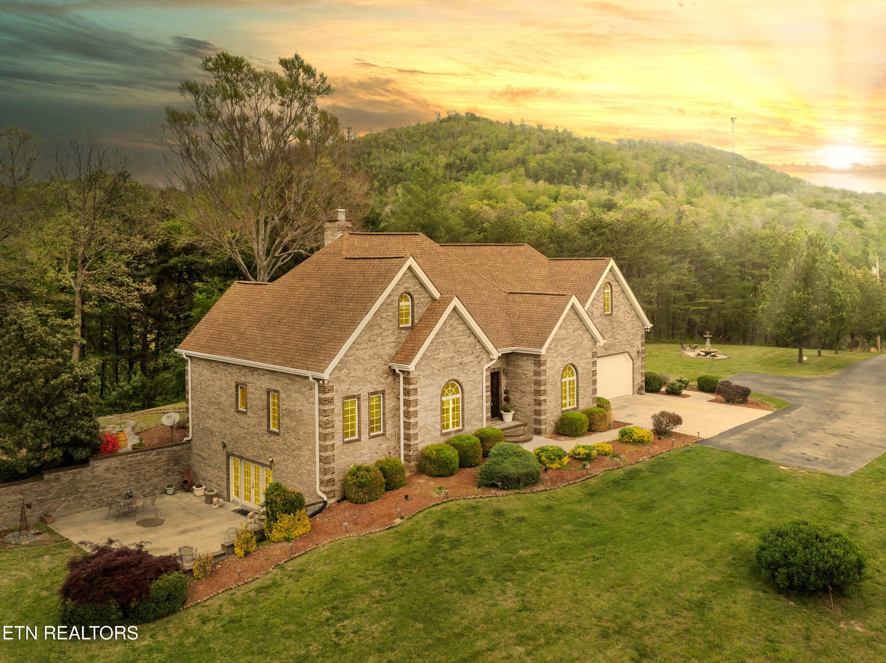 300 Lowe Road Huntsville TN 37756