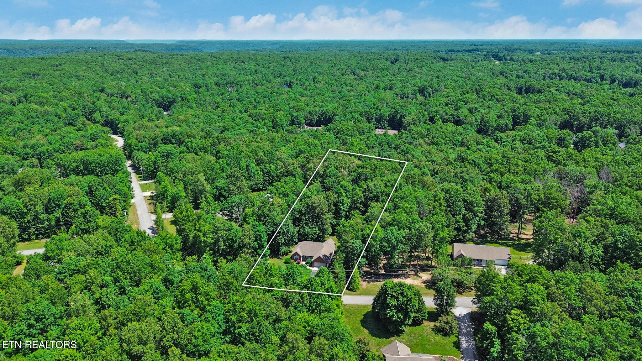 338 Swallows Crossing Grimsley TN 38565