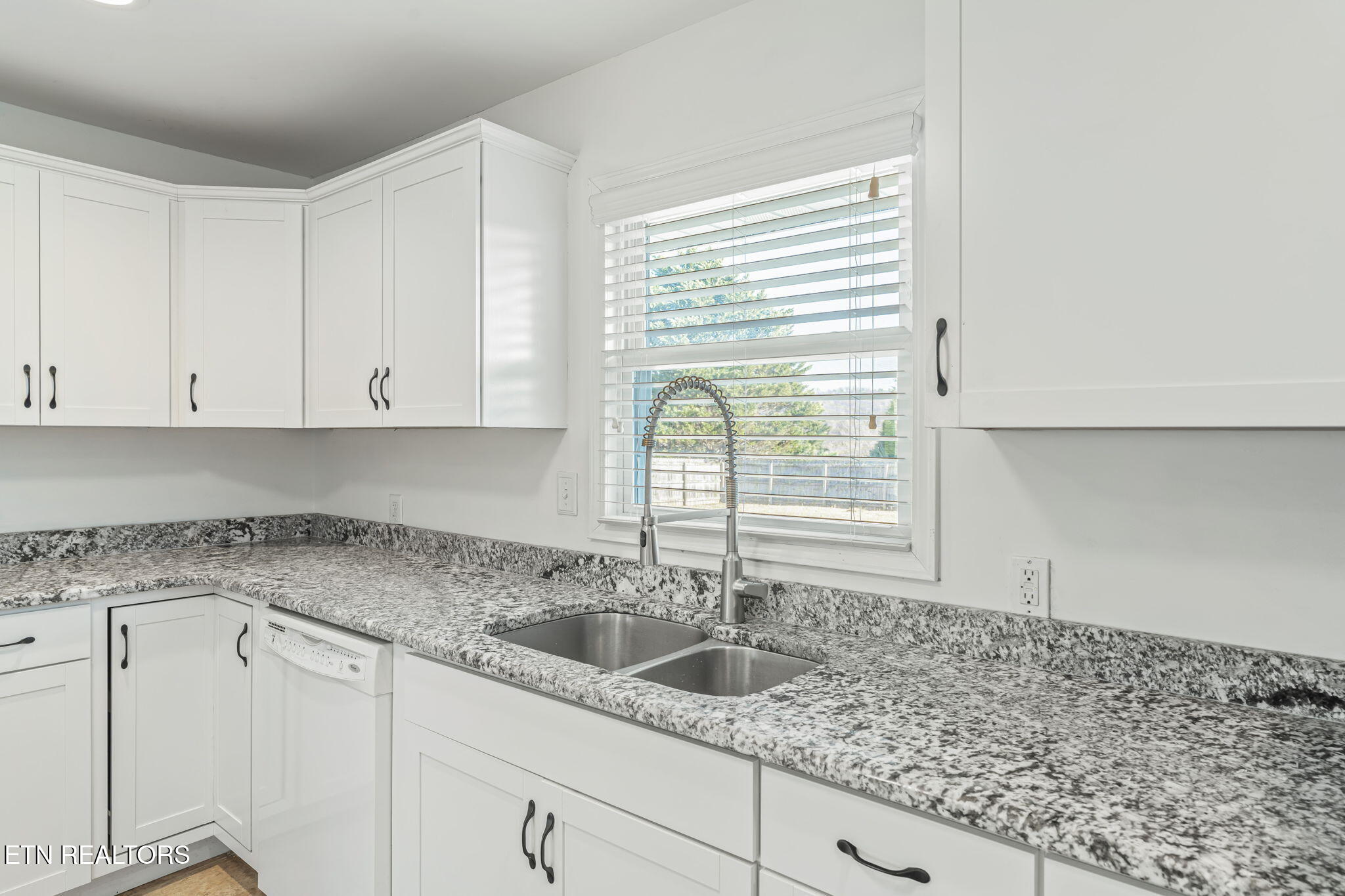 120 Madora Drive Powell TN 37849