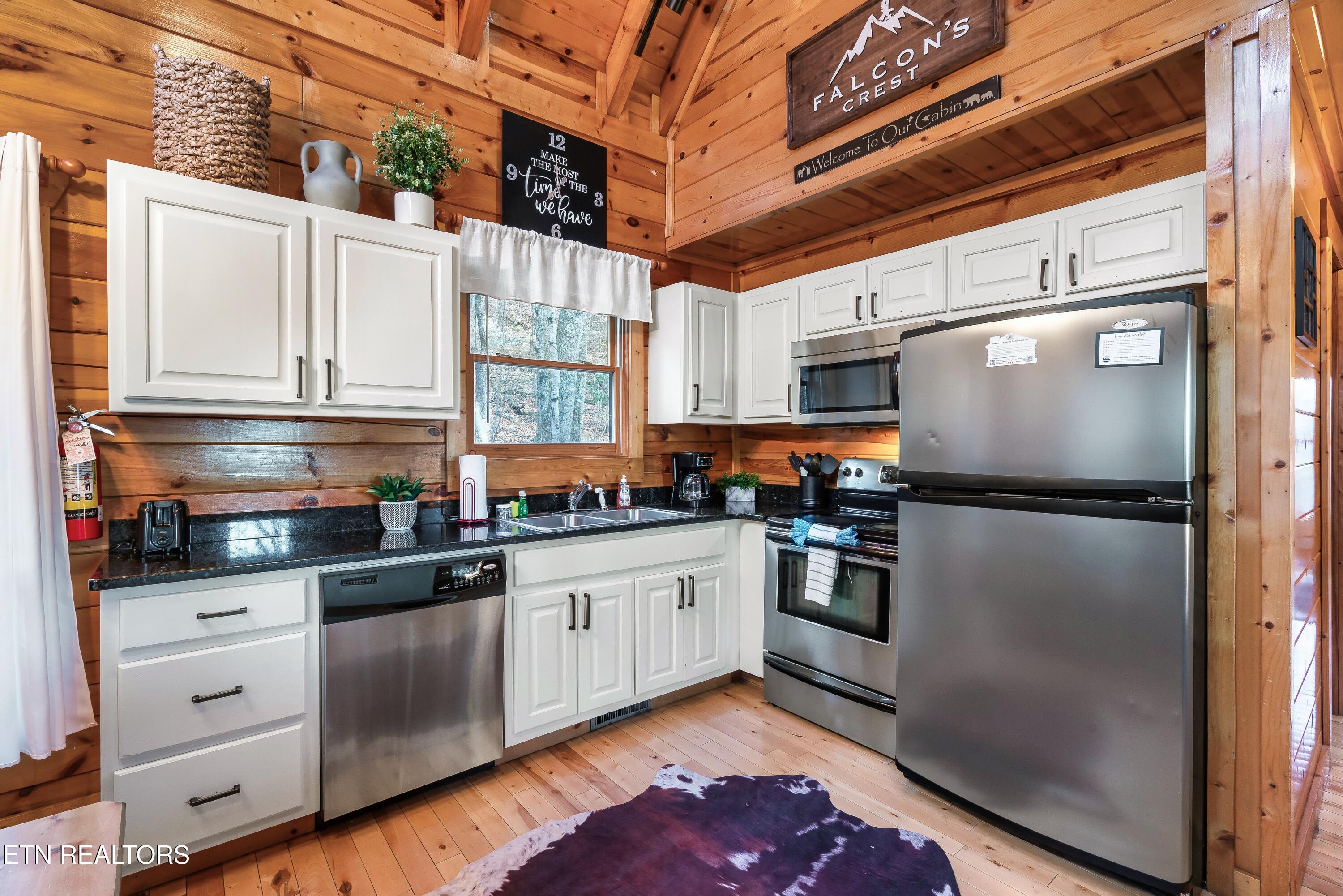 1910 Orchard Drive Sevierville TN 37876