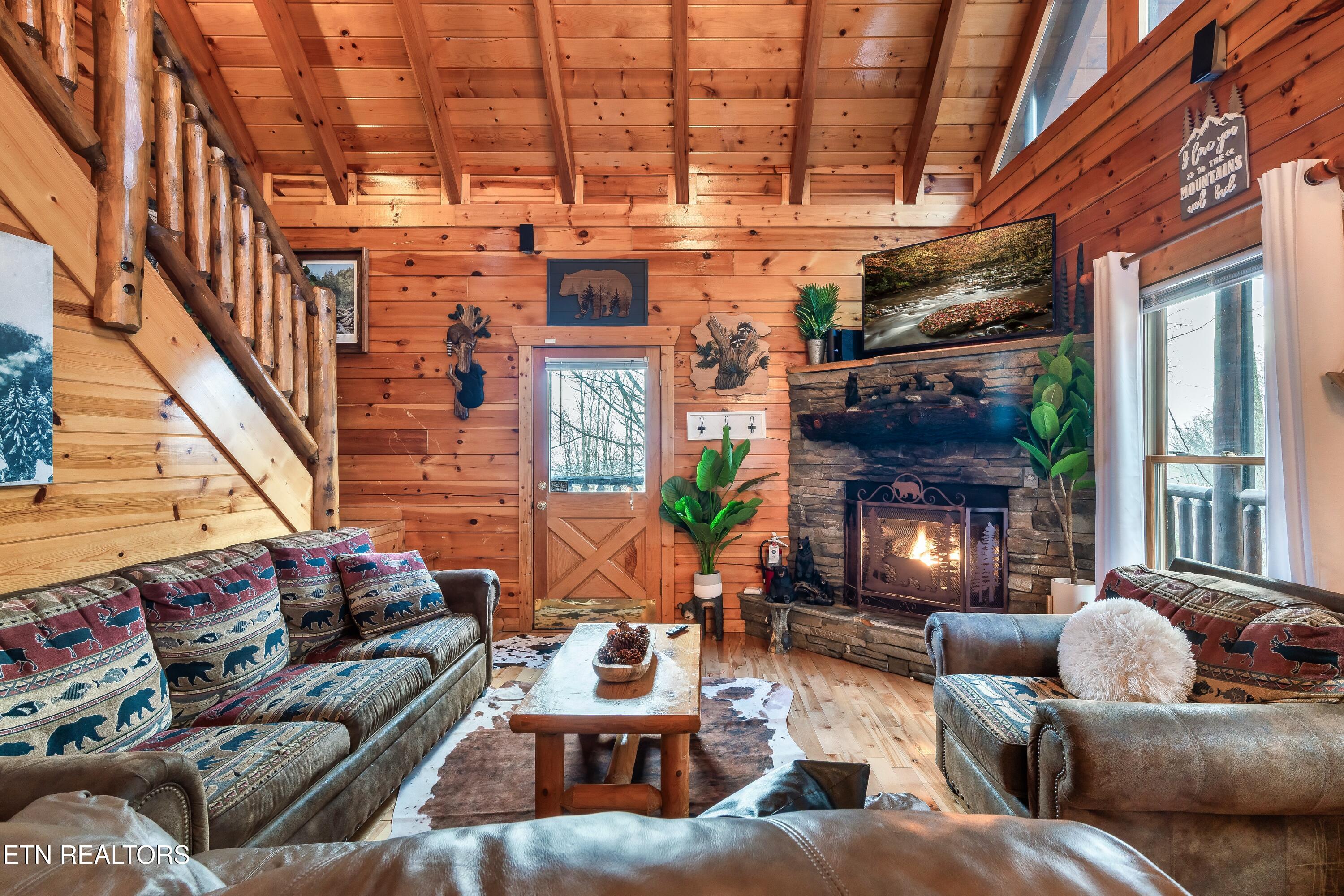 1910 Orchard Drive Sevierville TN 37876