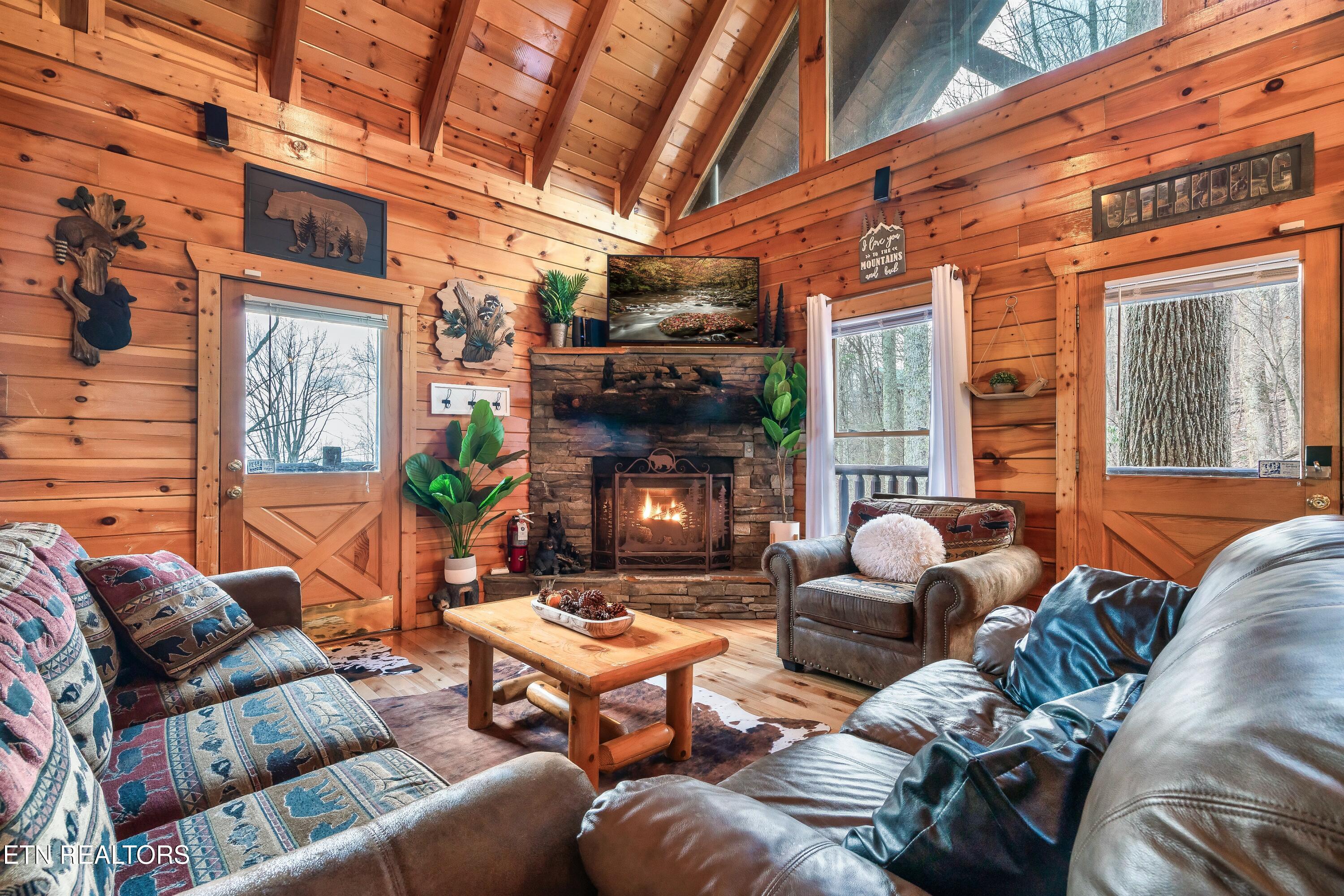 1910 Orchard Drive Sevierville TN 37876