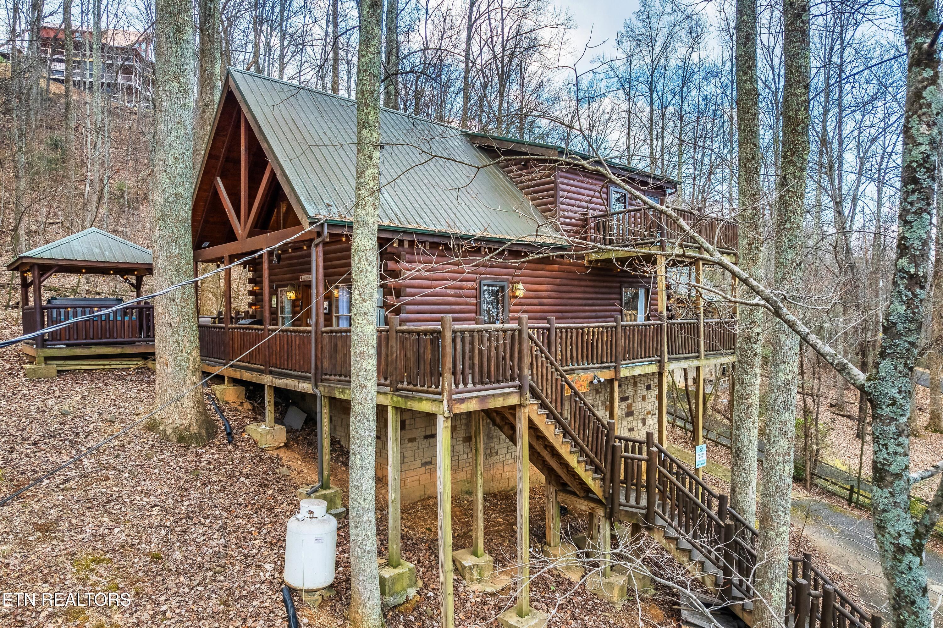 1910 Orchard Drive Sevierville TN 37876