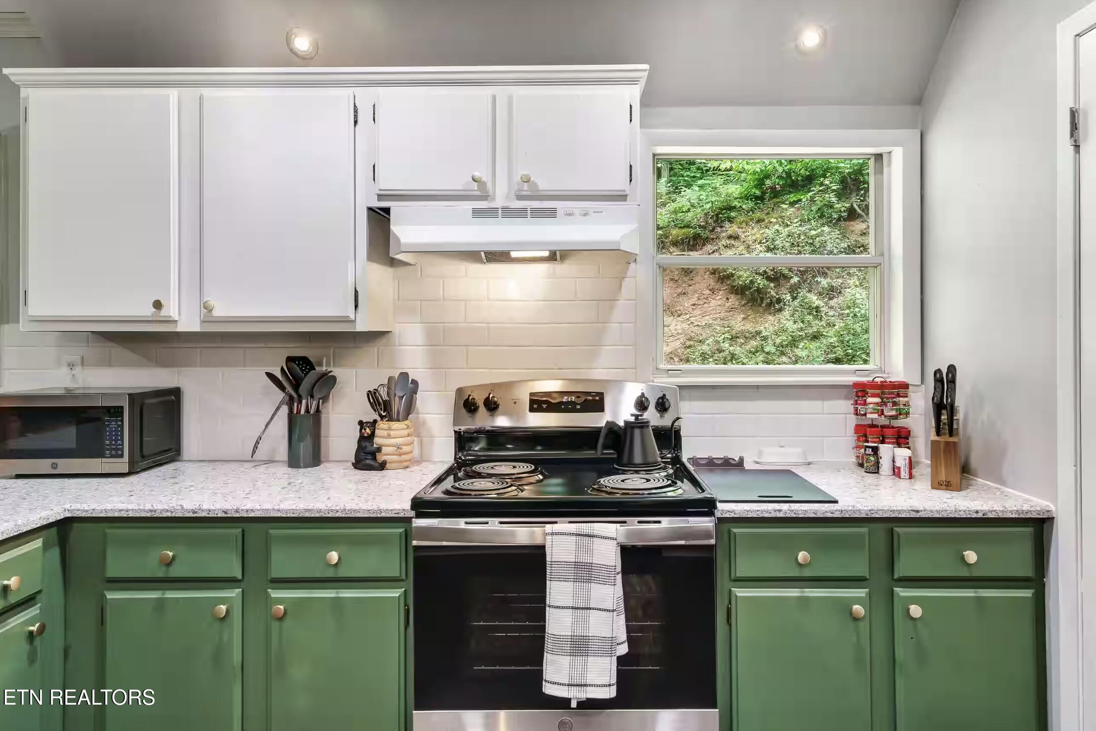 2831 Lost Valley Drive Sevierville TN 37862