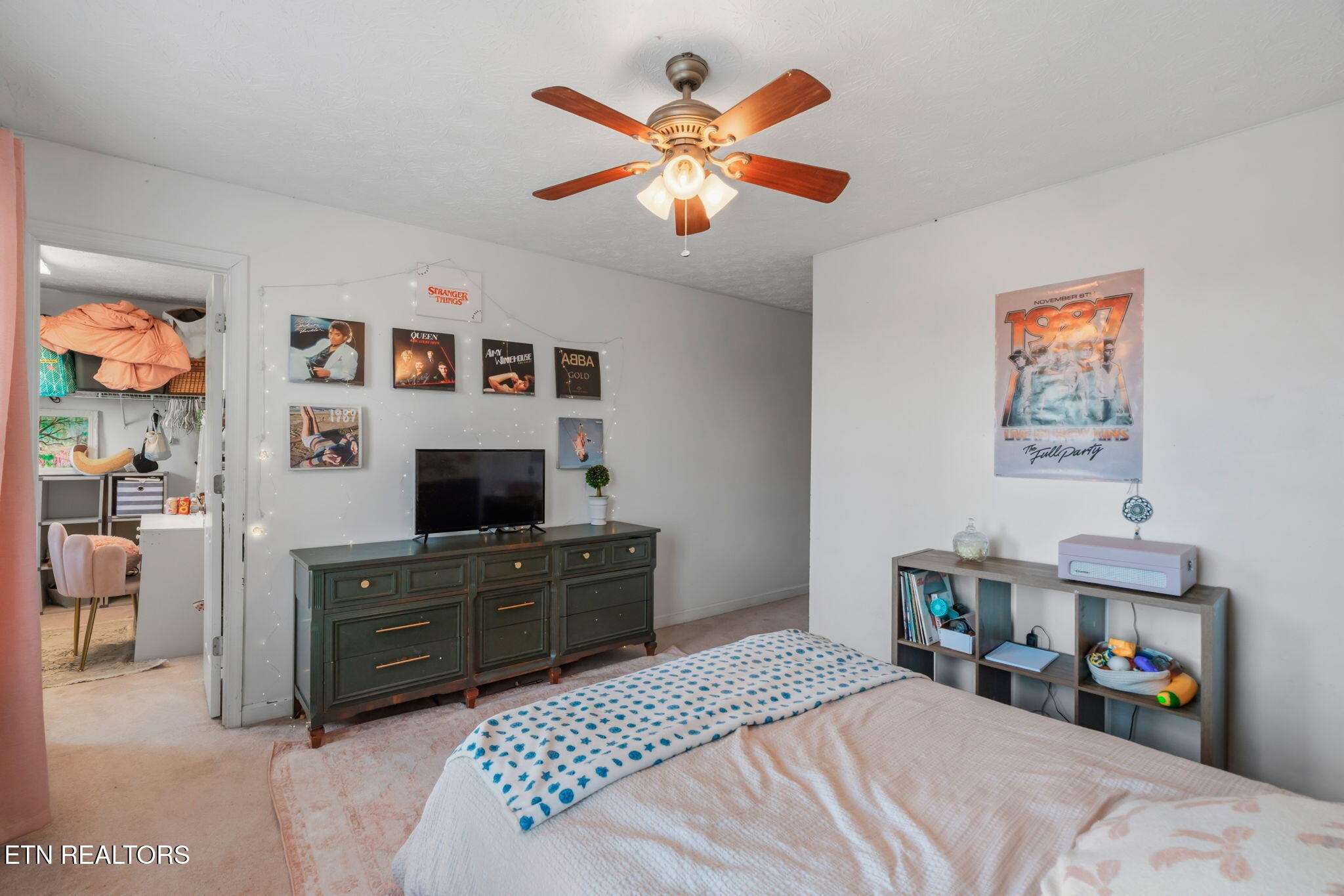 5305 Beverly Oaks Drive Knoxville TN 37918