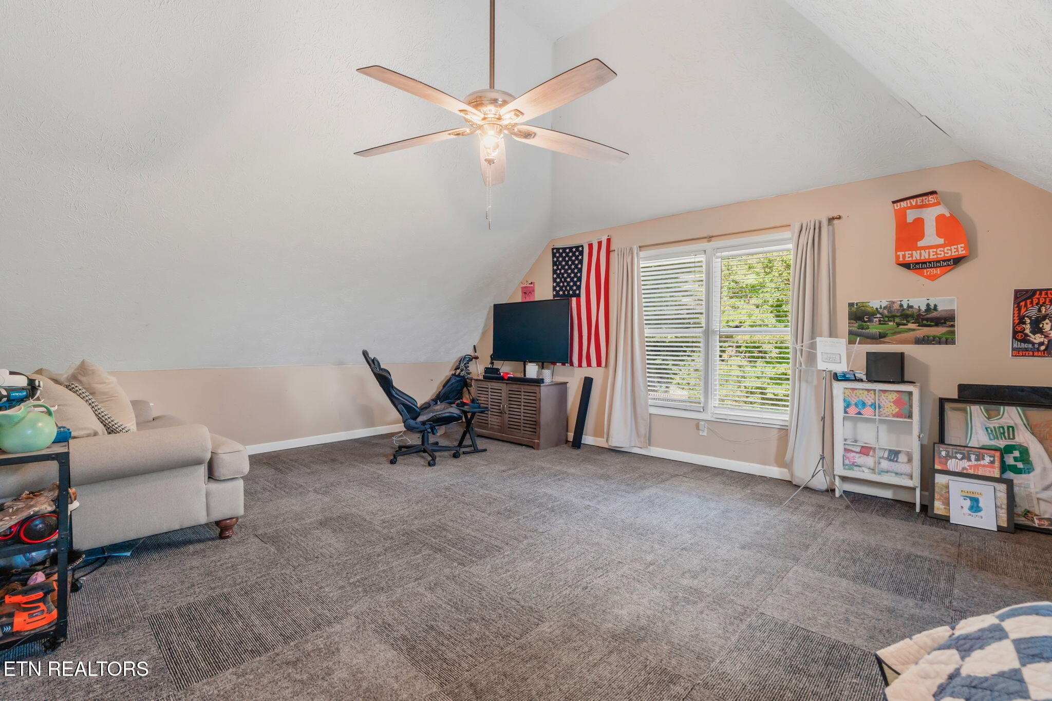 5305 Beverly Oaks Drive Knoxville TN 37918
