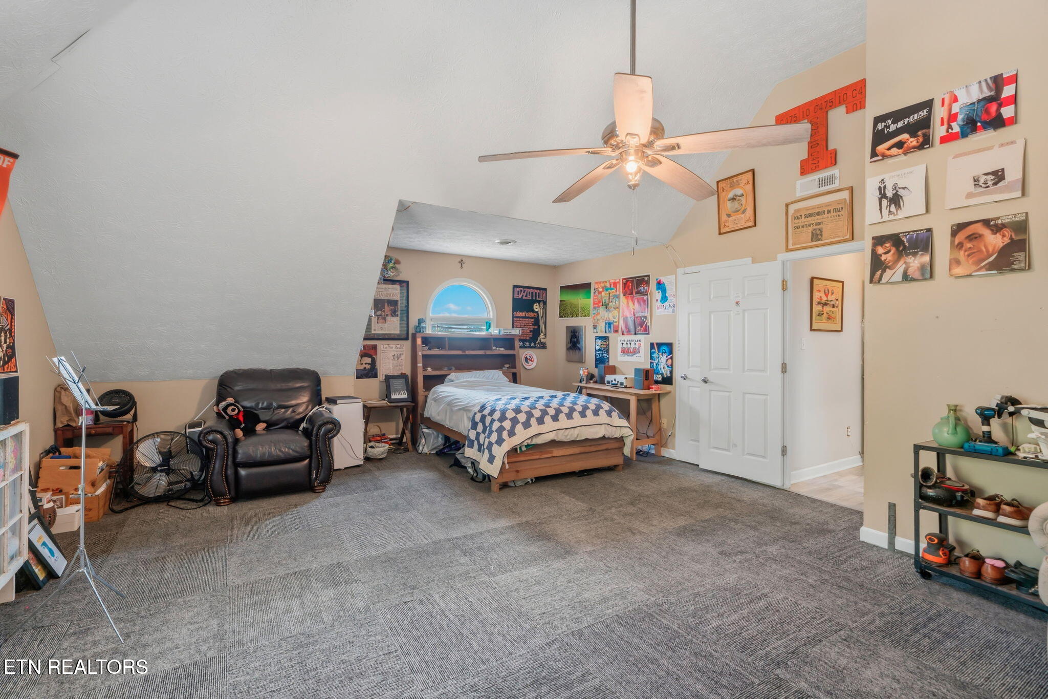 5305 Beverly Oaks Drive Knoxville TN 37918