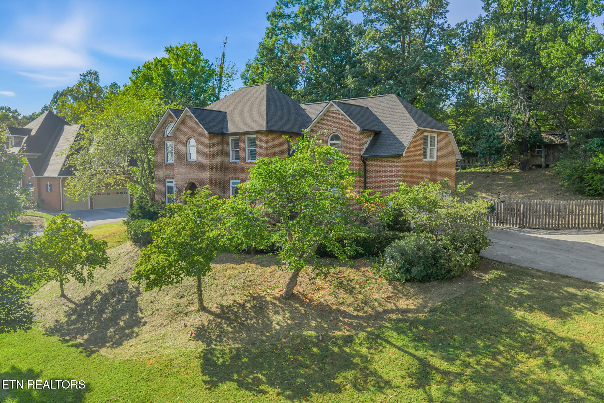 5305 Beverly Oaks Drive Knoxville TN 37918
