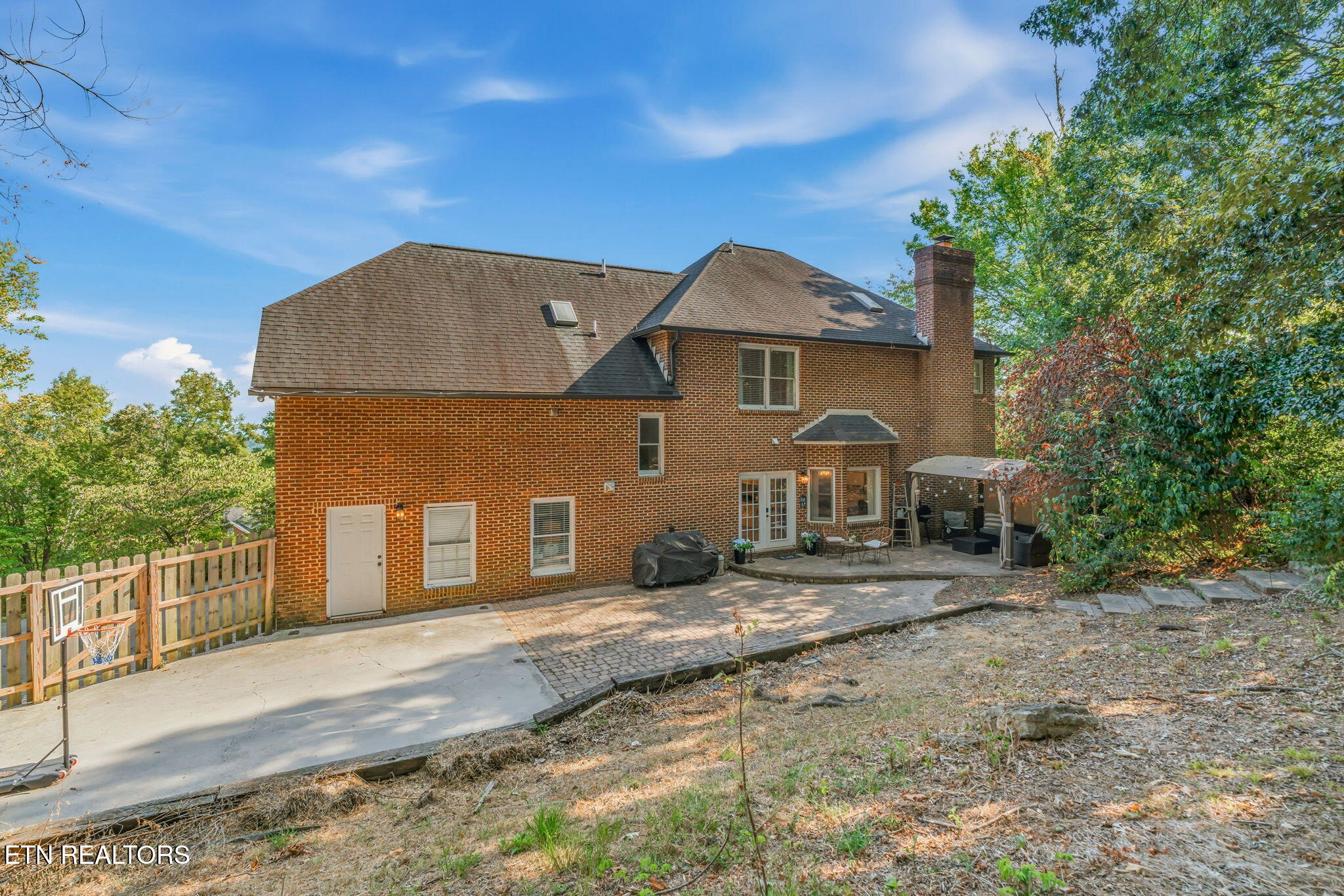 5305 Beverly Oaks Drive Knoxville TN 37918