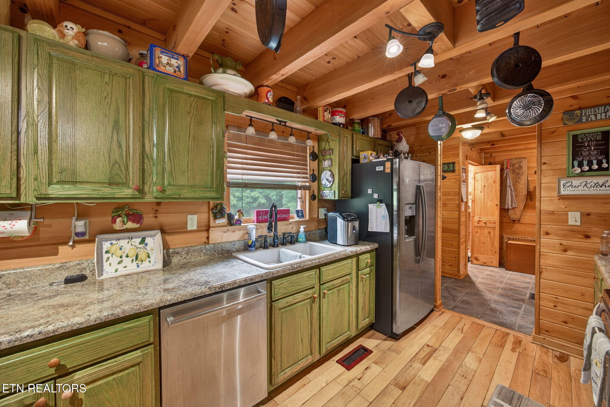 8029 Brimstone Creek Road Whitleyville TN 38588
